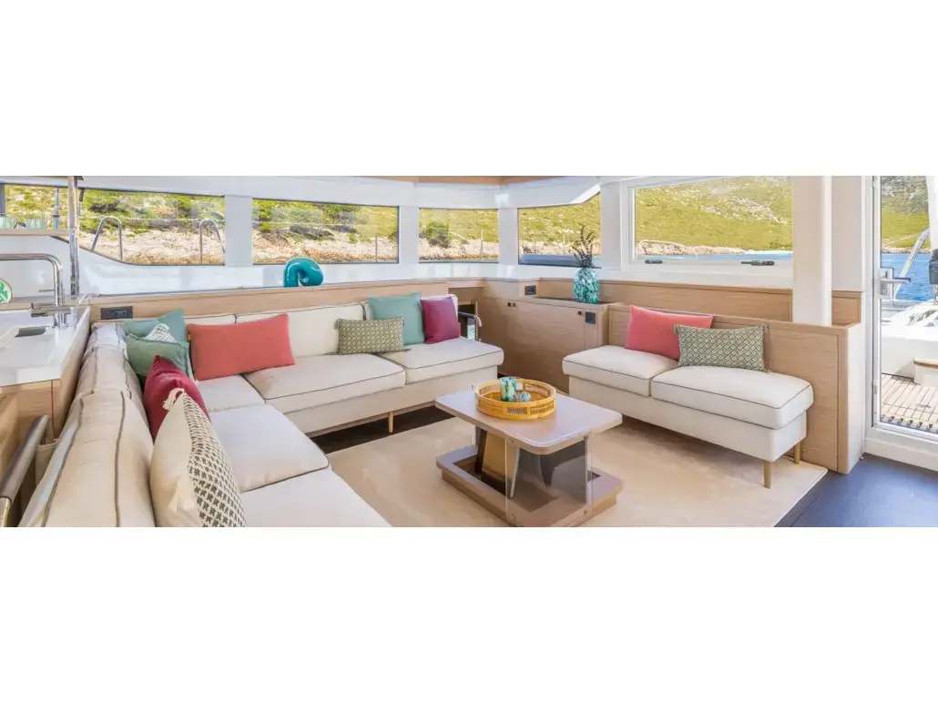 CATWALK I thumbnail 3