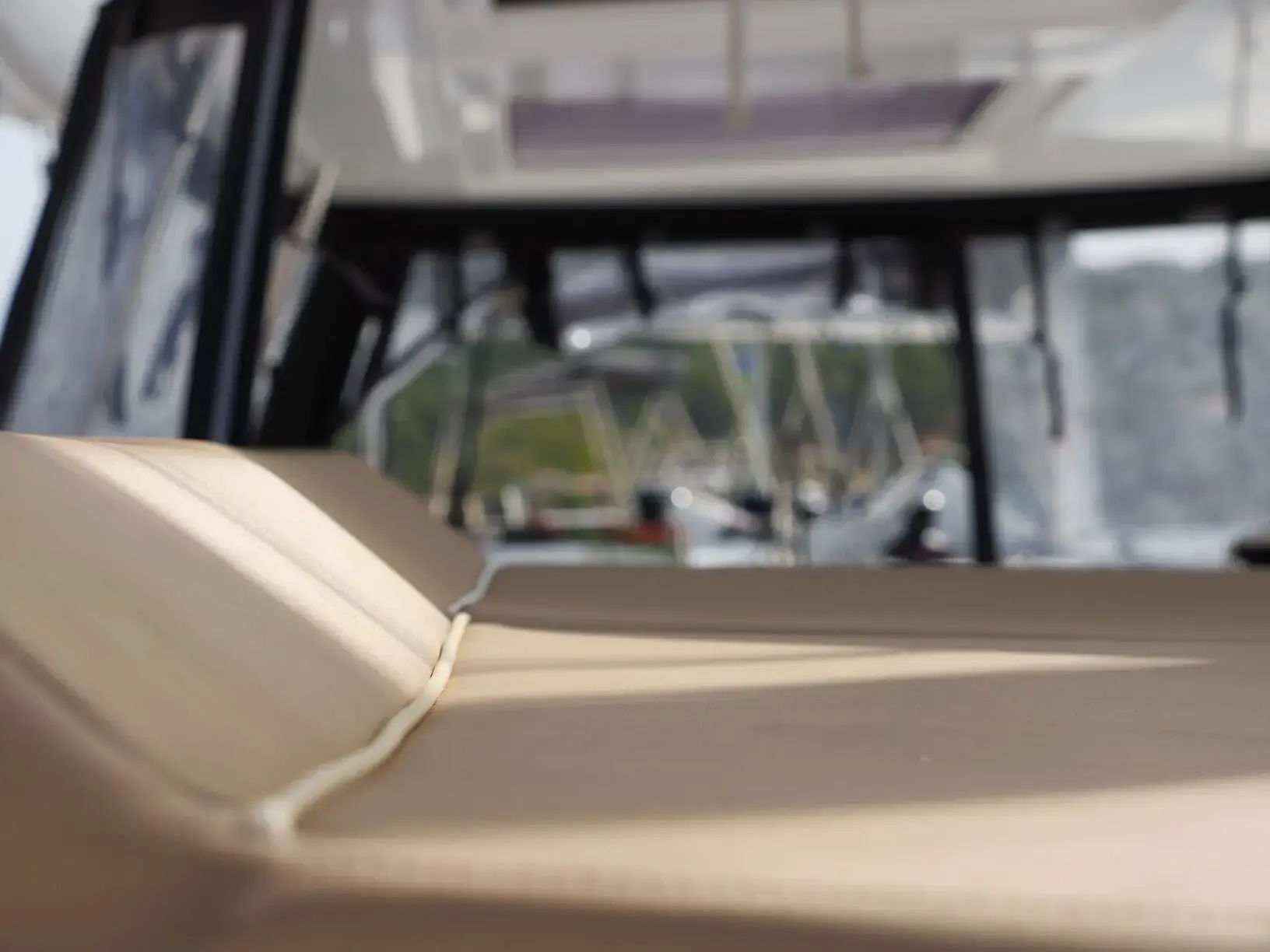 GALAPAGOS thumbnail 7