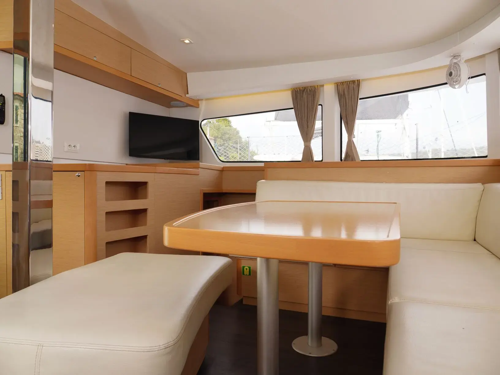 GALAPAGOS thumbnail 15