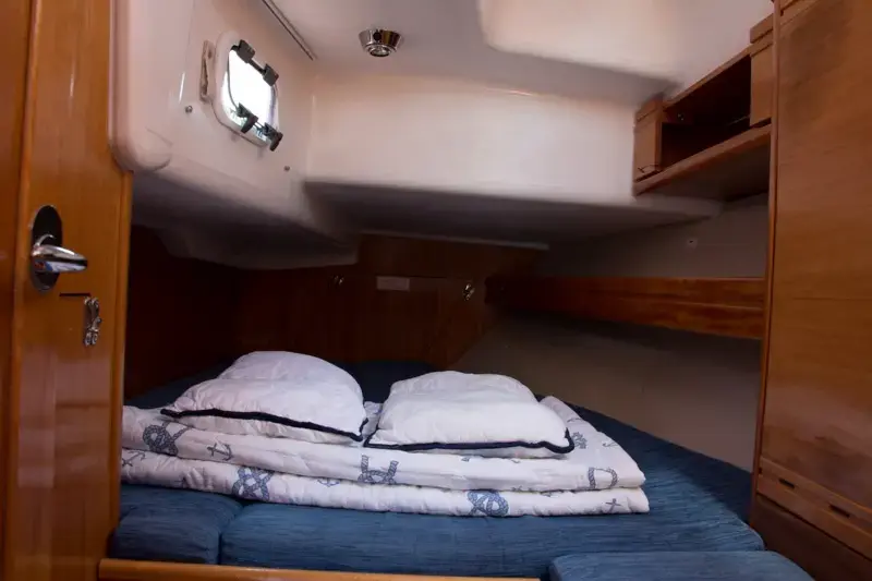 (1132 BG) (sails 2015) thumbnail 6