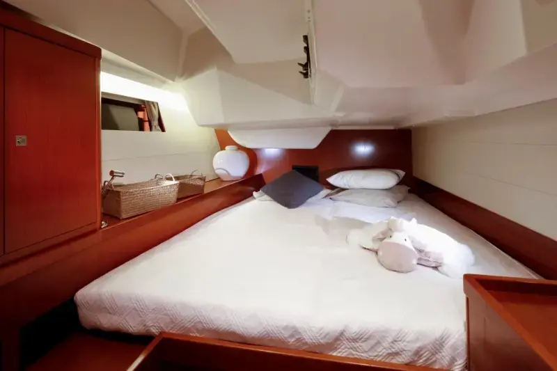 Nabucco: Forward Cabin #2 (Cabin Charter - 2 pax) Fully Crewed, ALL EXPENSES thumbnail 5