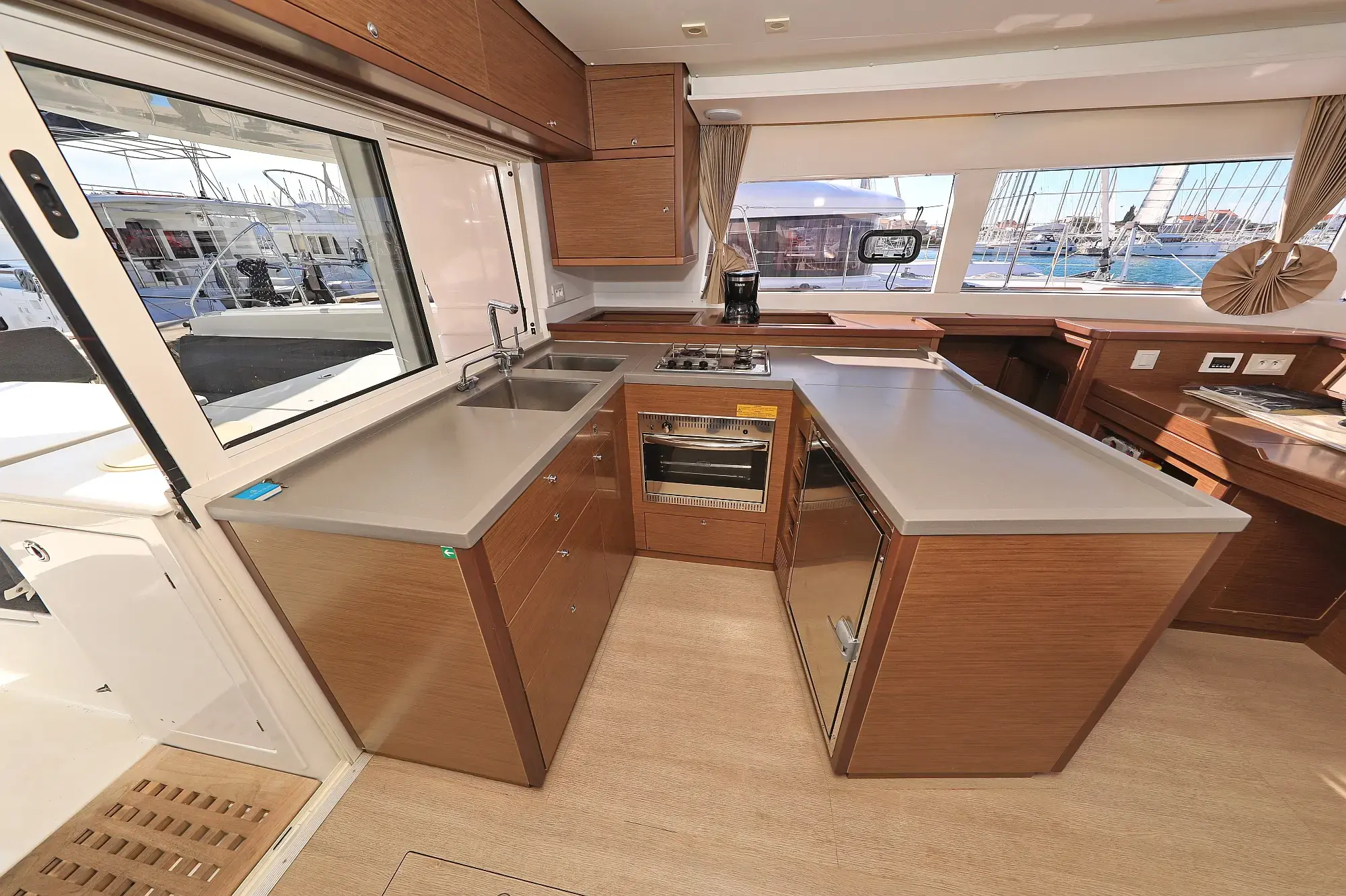 MUST HAVE thumbnail 12