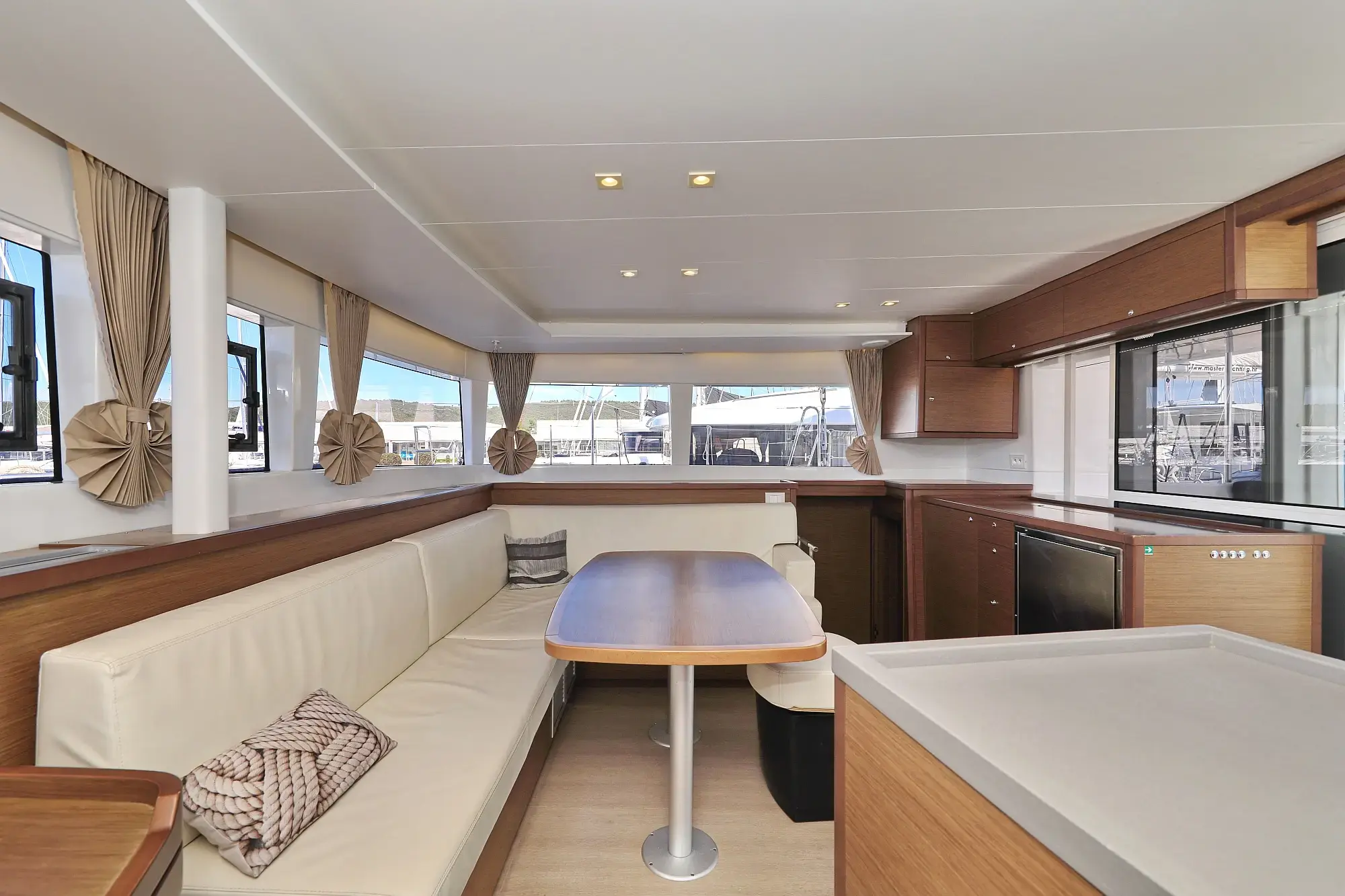 MUST HAVE thumbnail 15