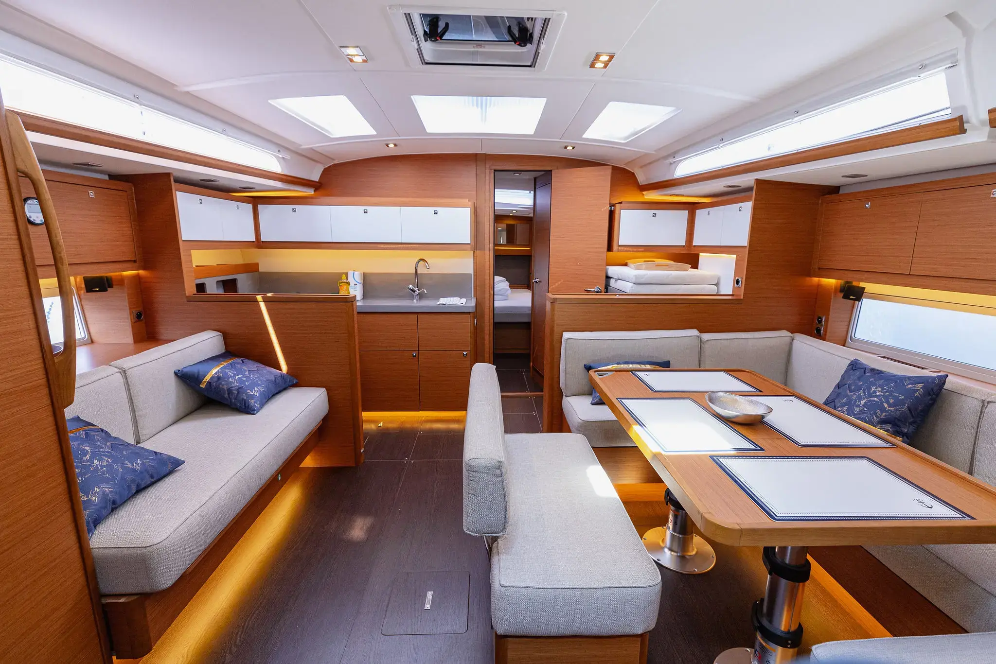 Angelique (WED-WED) thumbnail 8