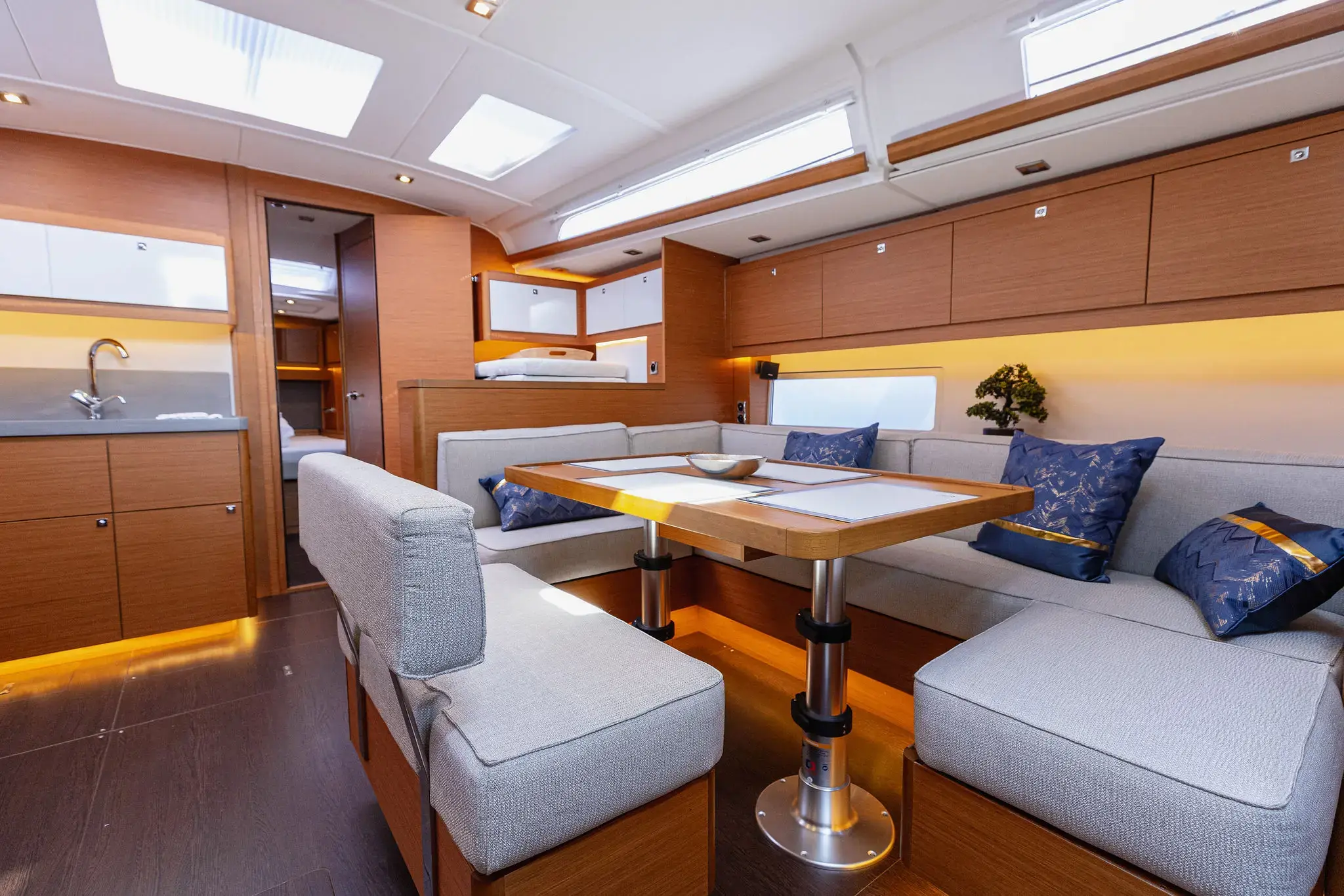 Angelique (WED-WED) thumbnail 9