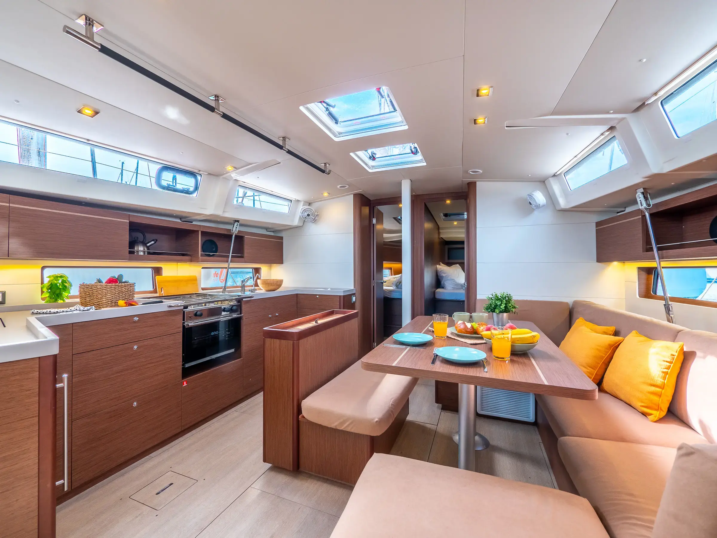 AMORINO thumbnail 14