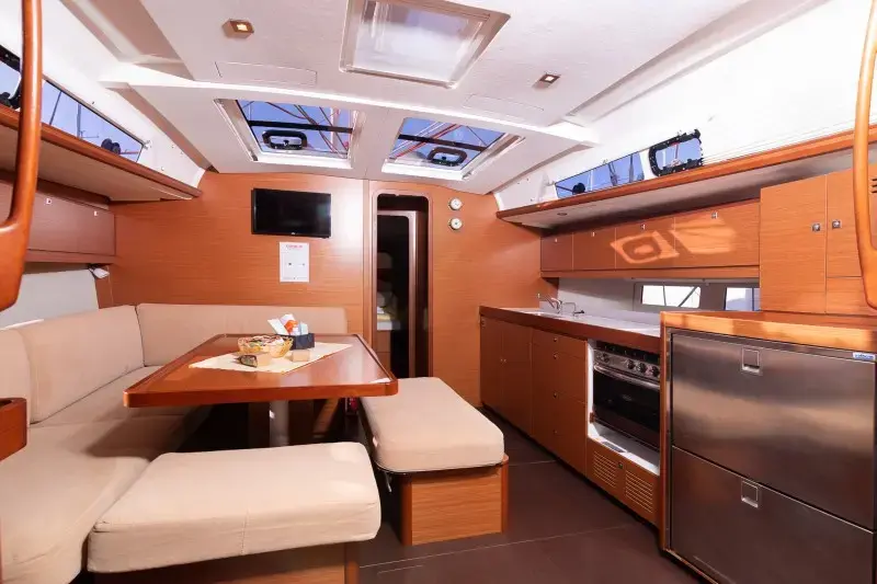 Private dancer II thumbnail 4