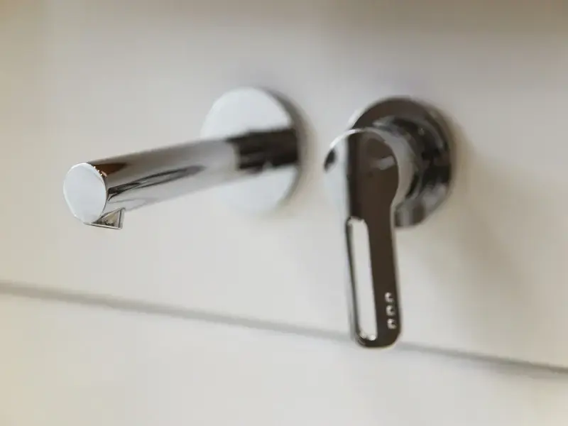 HOT STUFF thumbnail 21