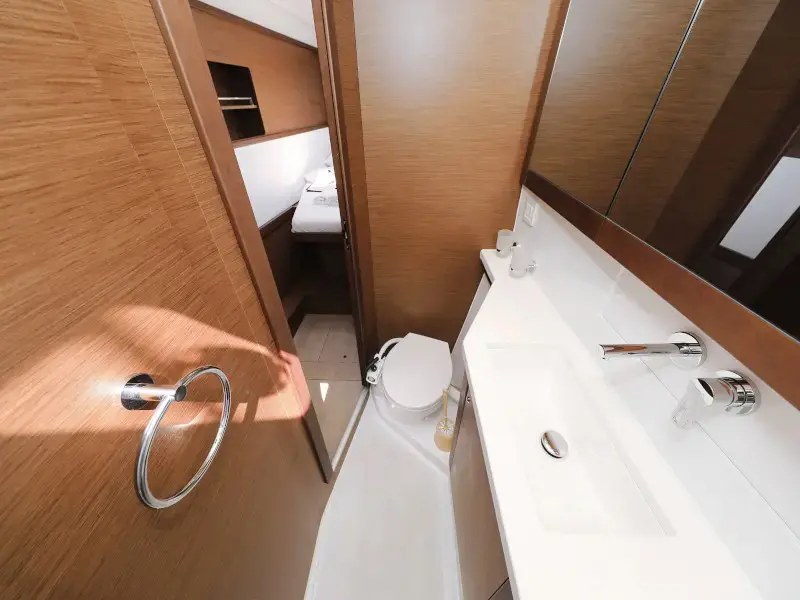 HOT STUFF thumbnail 48