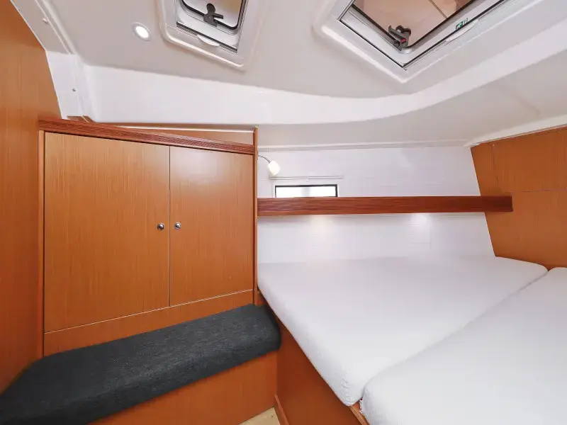 Petra M thumbnail 68