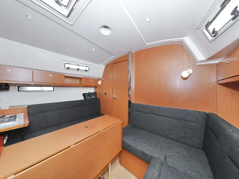 Petra M thumbnail 76