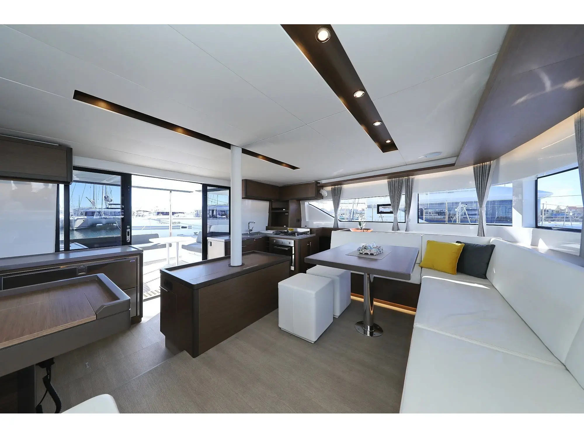 CELESTE DEL MAR thumbnail 3