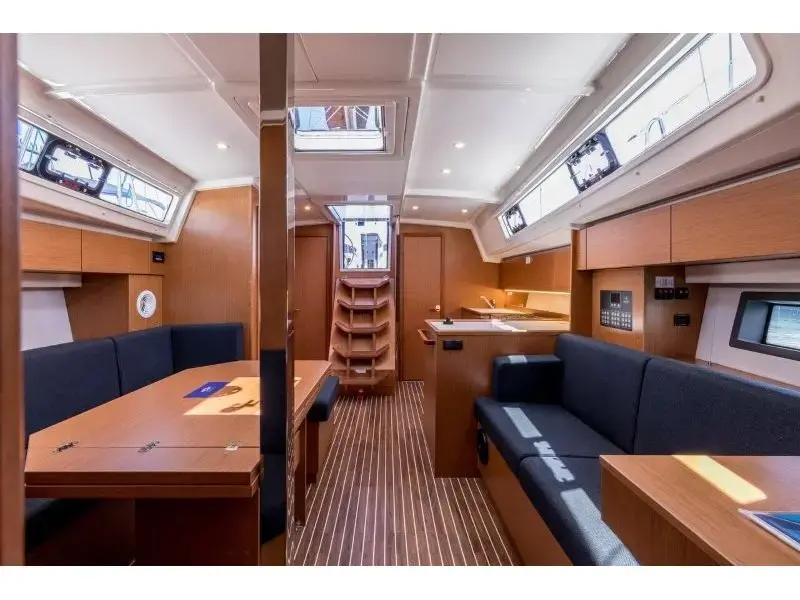 MARIJANA thumbnail 3