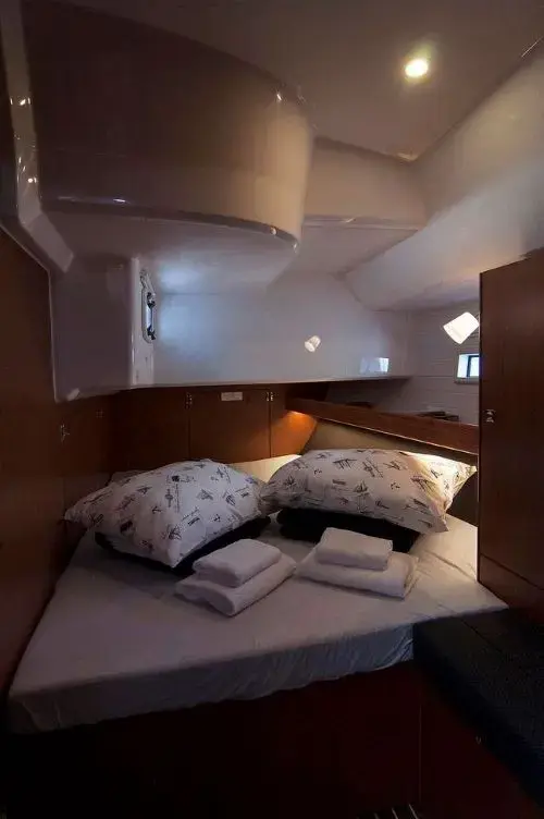 ADRIA MYRIAM thumbnail 4