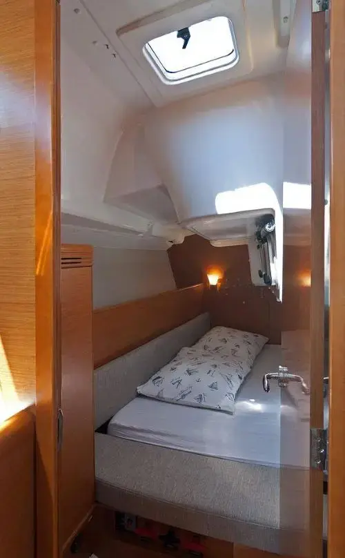 KIKI KISS thumbnail 7