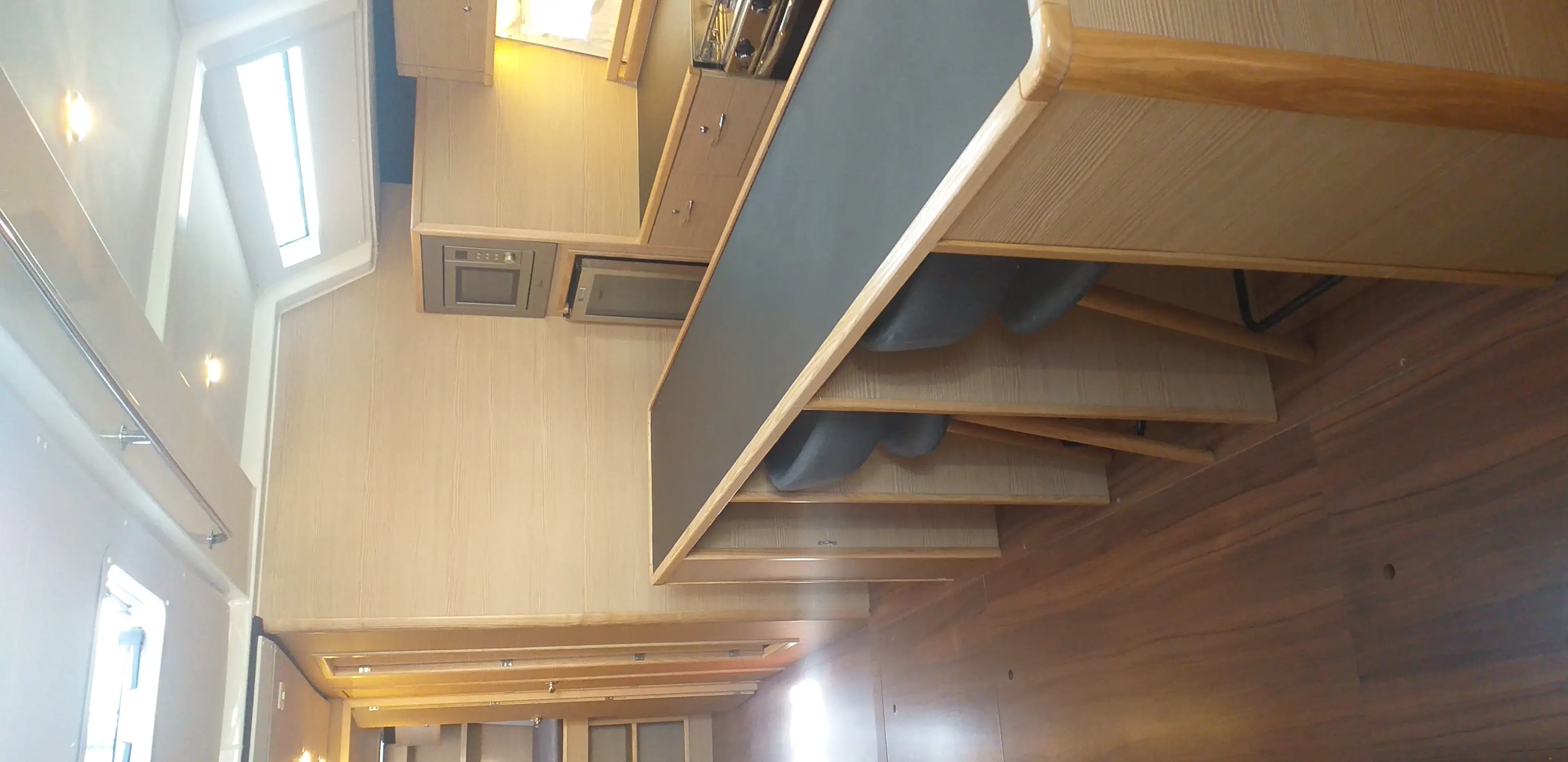 PRESTIGE I thumbnail 6