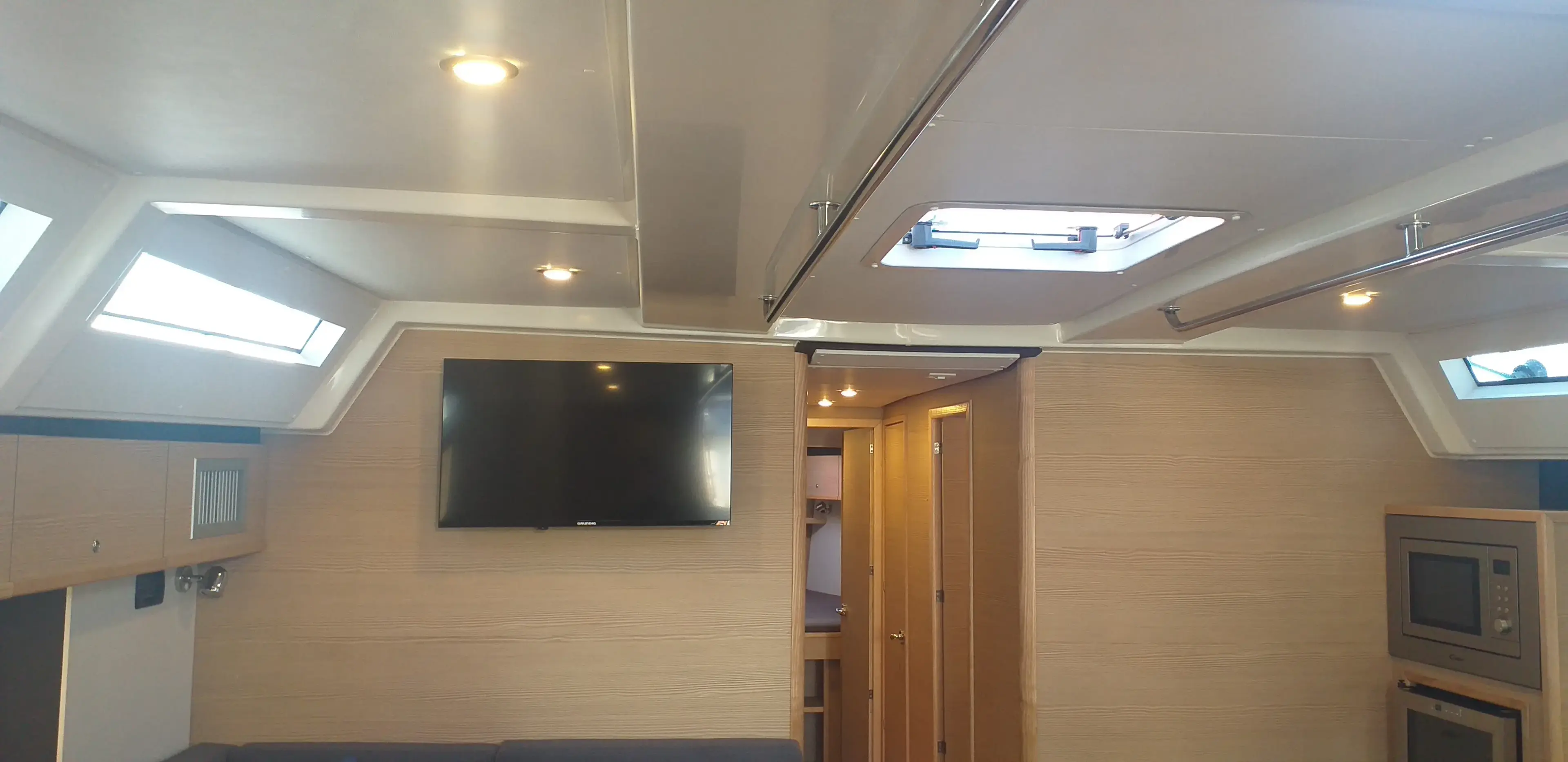 PRESTIGE I thumbnail 7