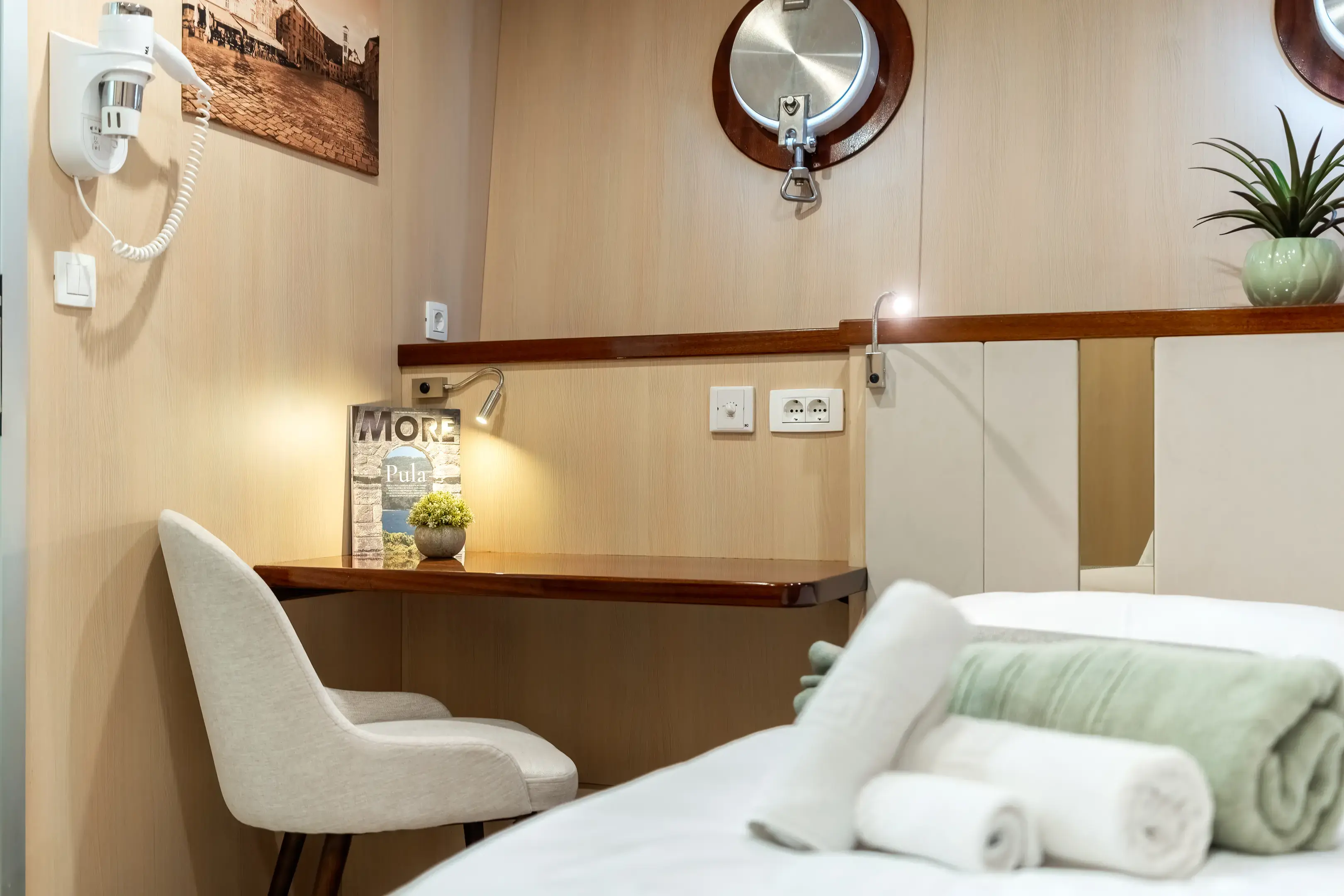 MS Carpe Diem thumbnail 64