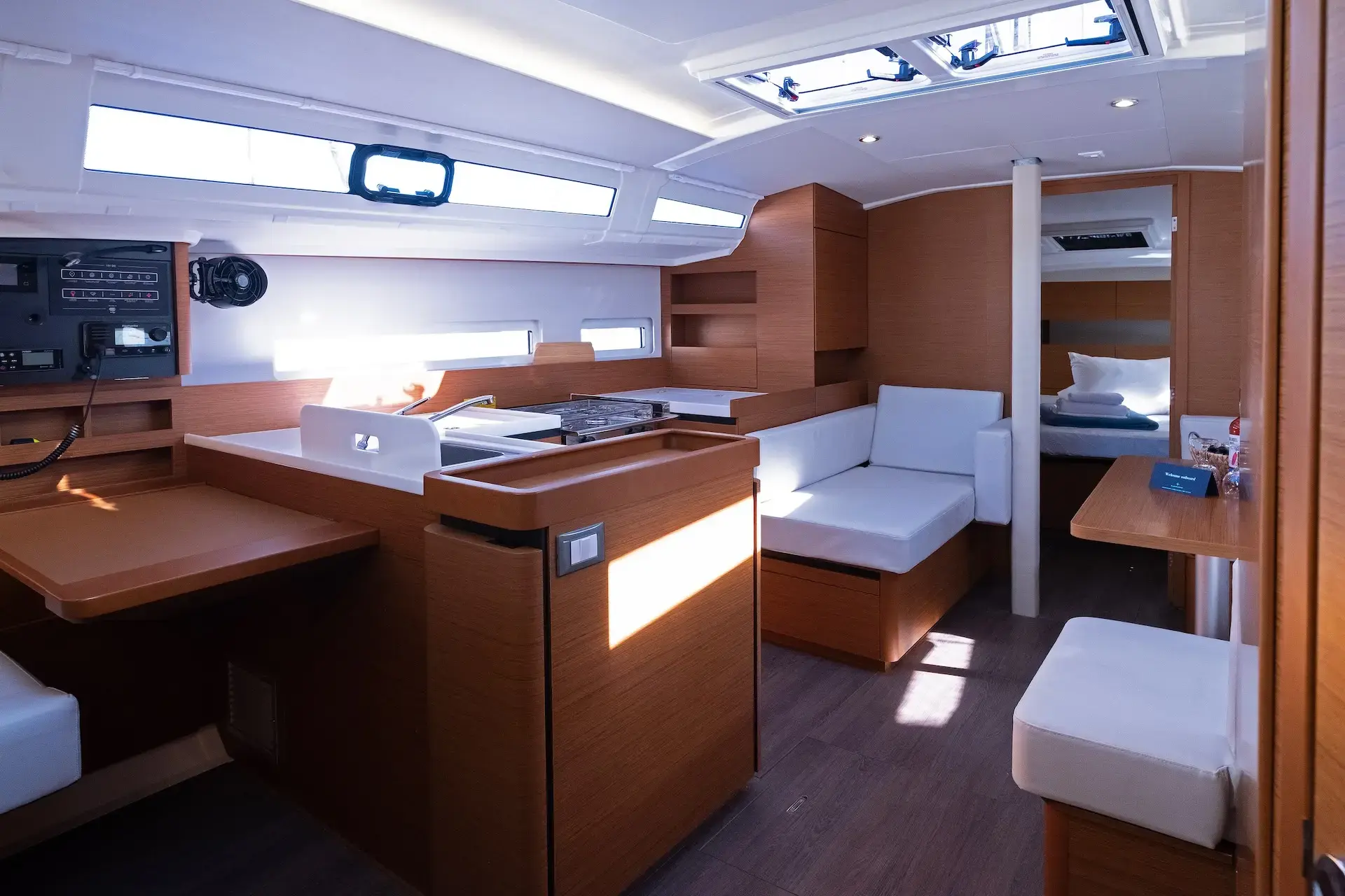 Midnight Kiss thumbnail 7