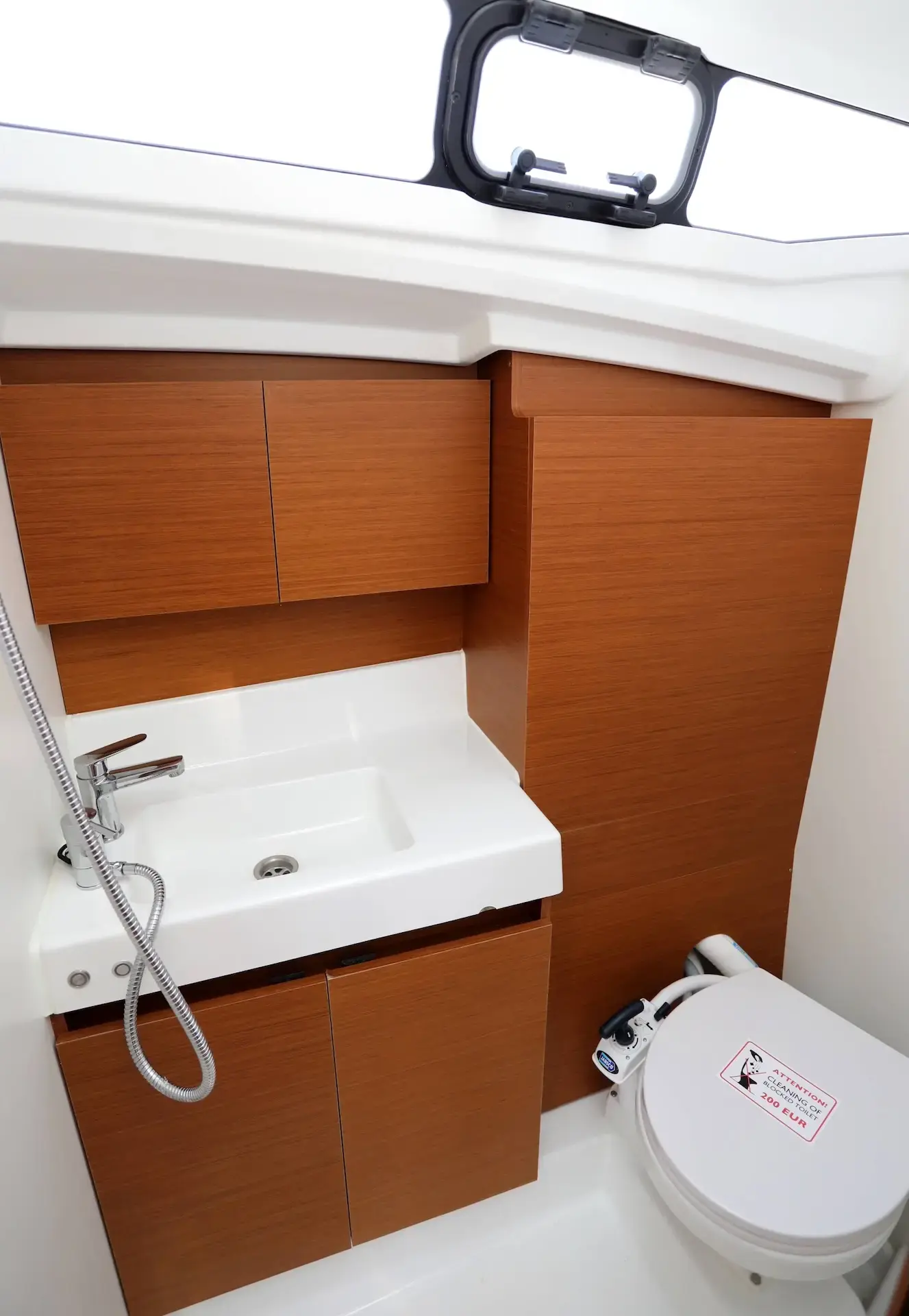 Red Kiss thumbnail 15