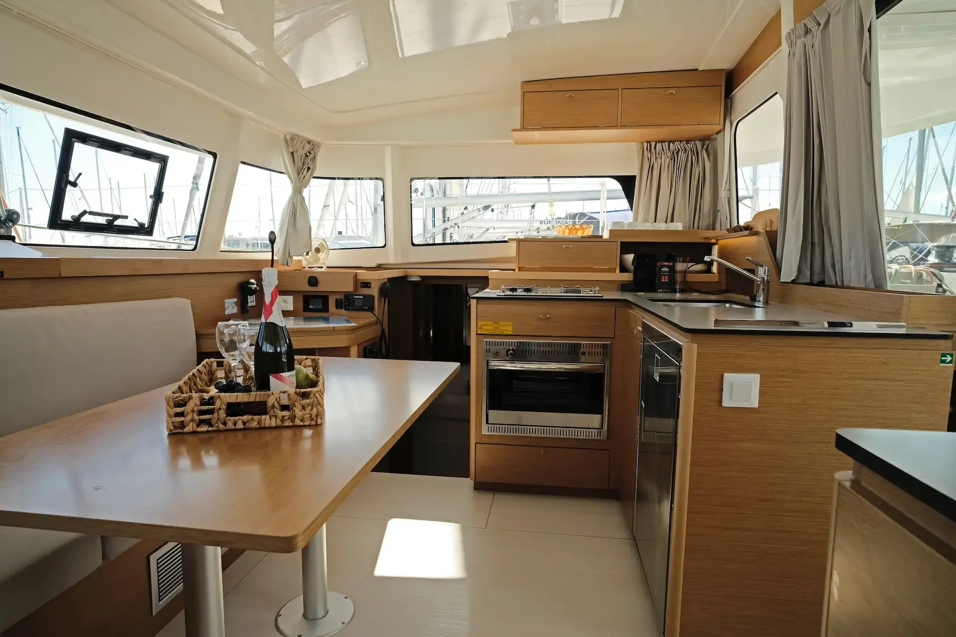 Bronze Kiss thumbnail 5