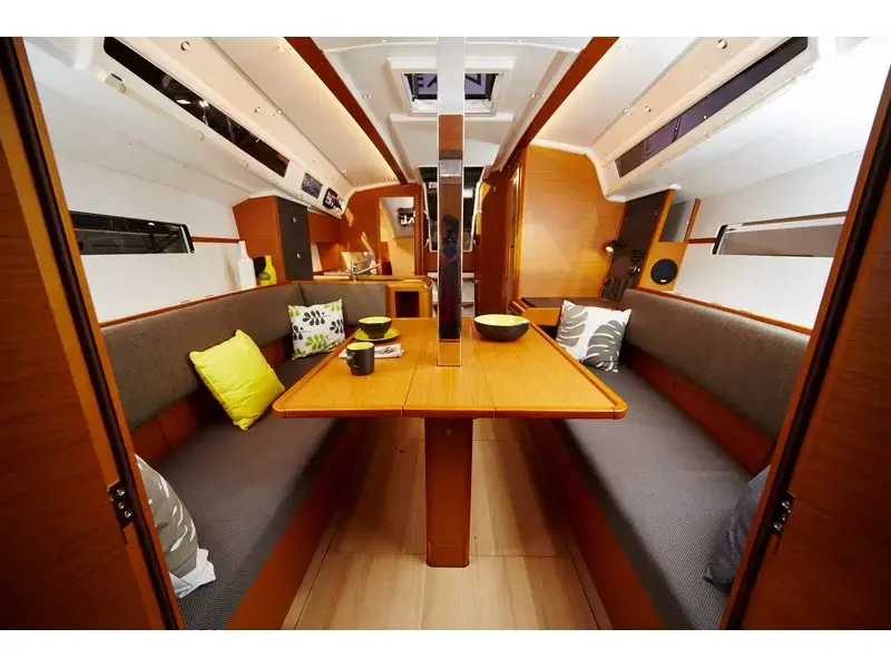 Bravo Kiss thumbnail 3