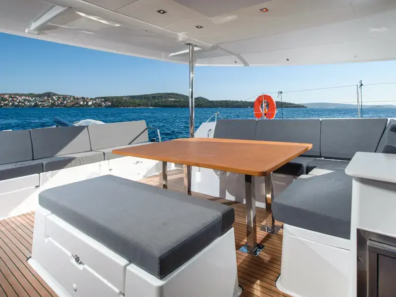 Yacht 1114 thumbnail 14