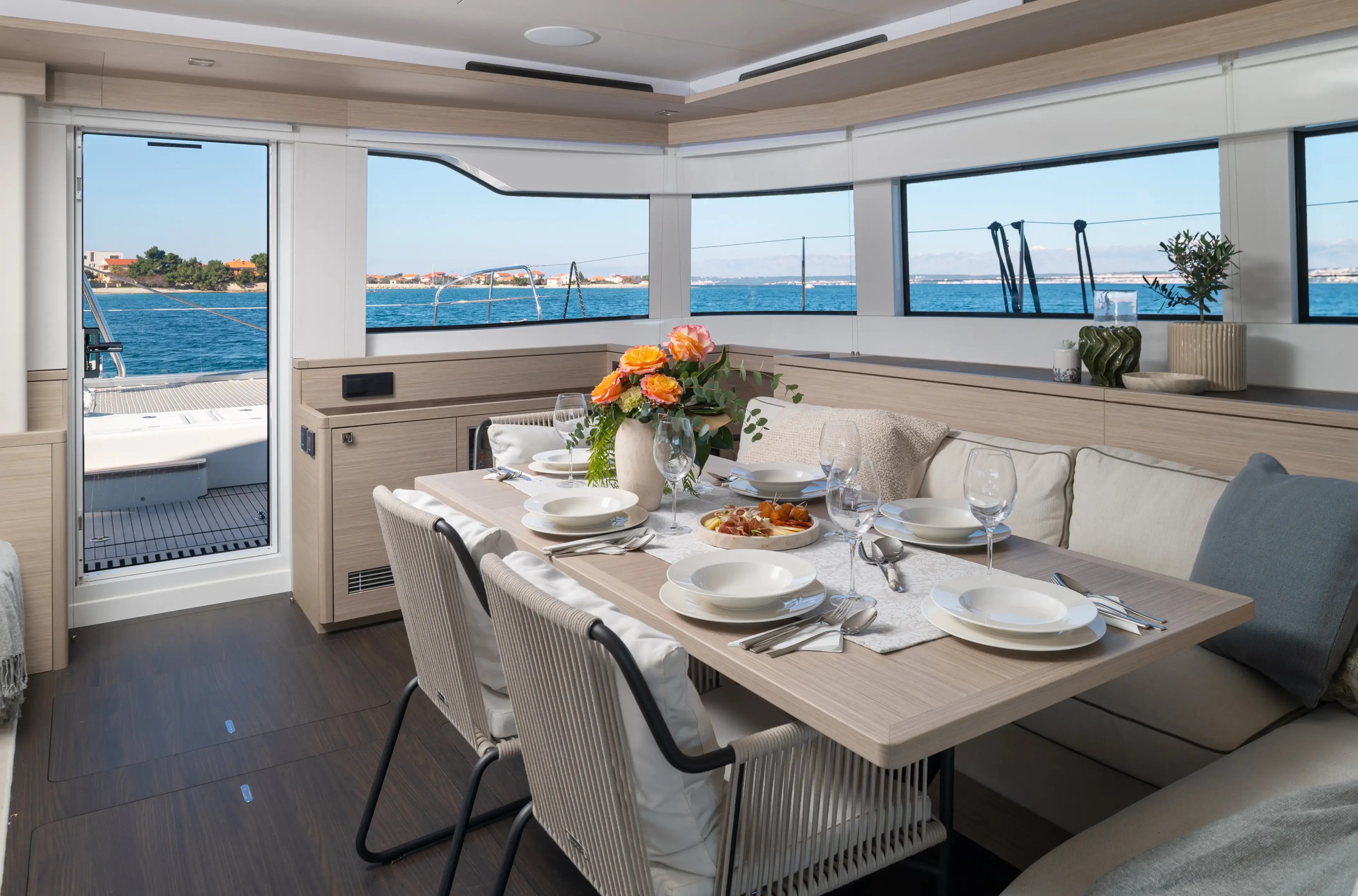 DIAMOND DIVA thumbnail 5