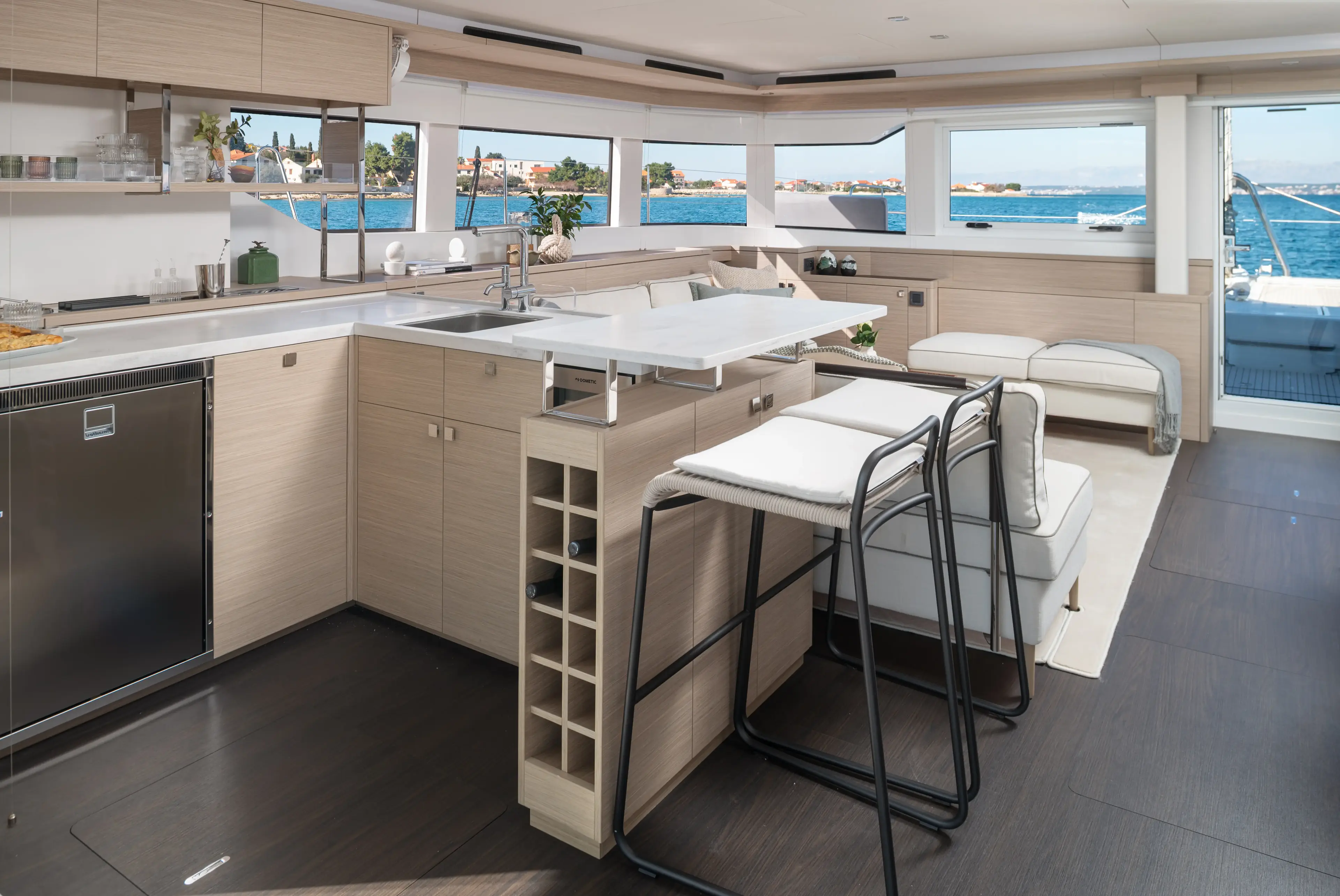 DIAMOND DIVA thumbnail 19