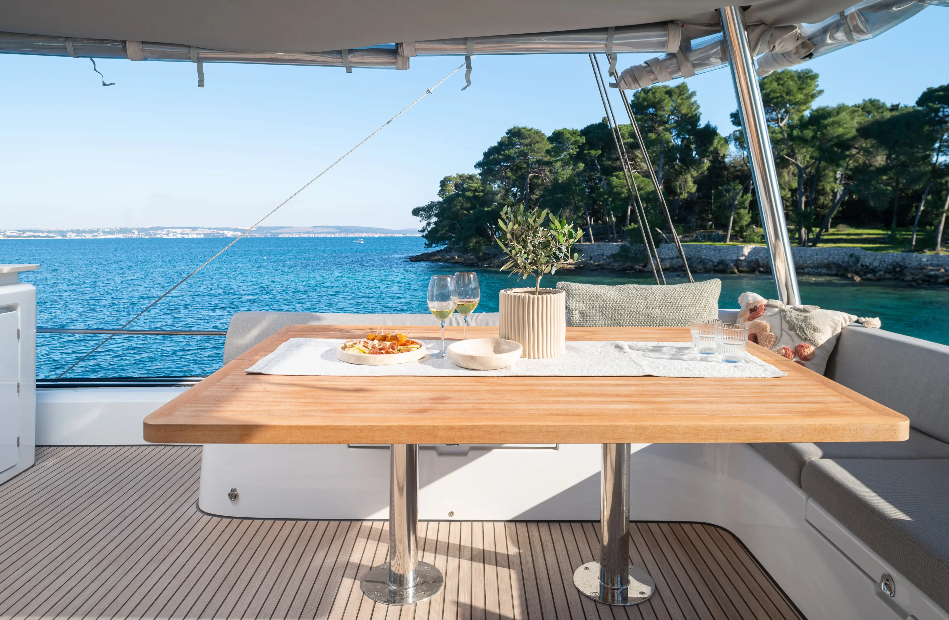 DIAMOND DIVA thumbnail 25