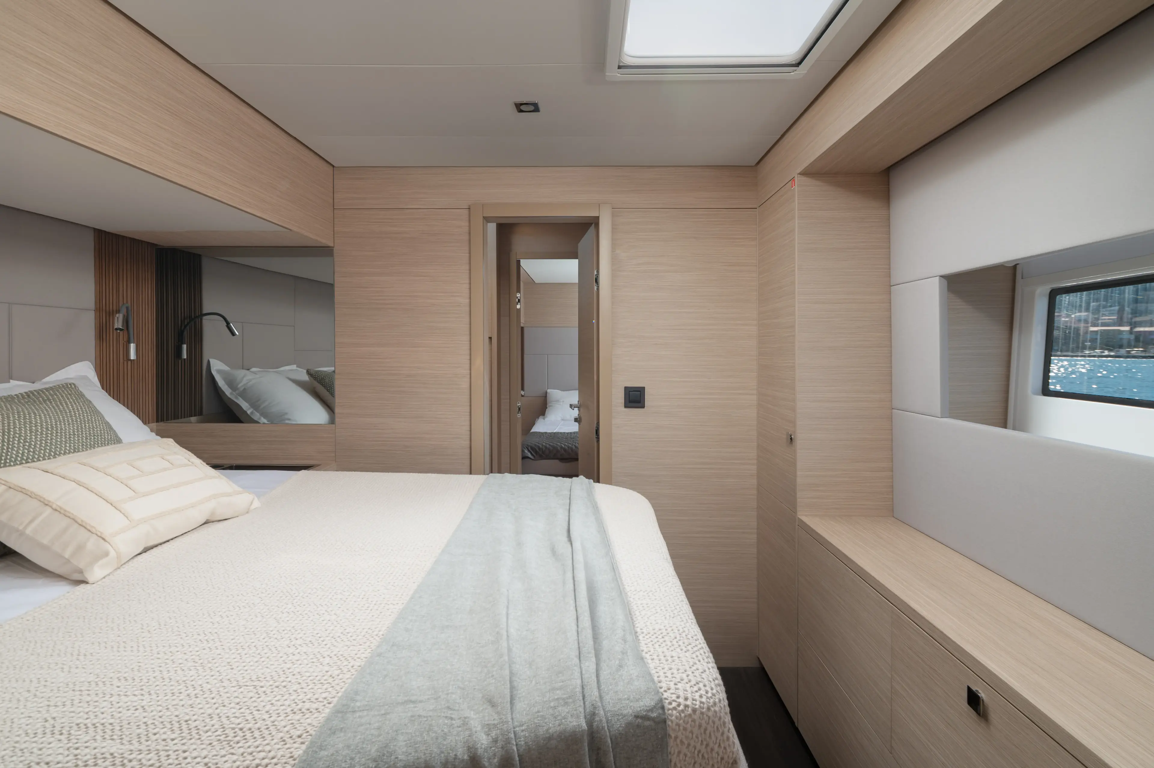 DIAMOND DIVA thumbnail 51