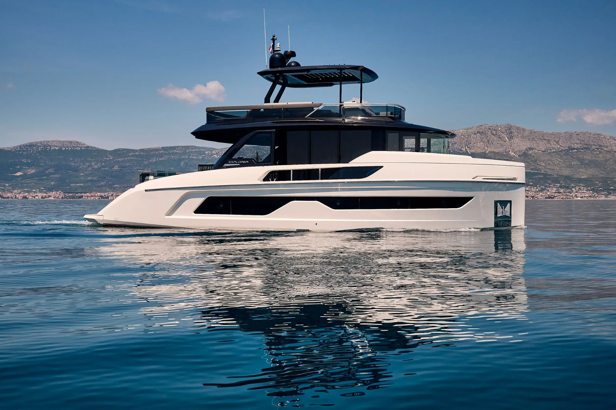 Blue Moon thumbnail 8