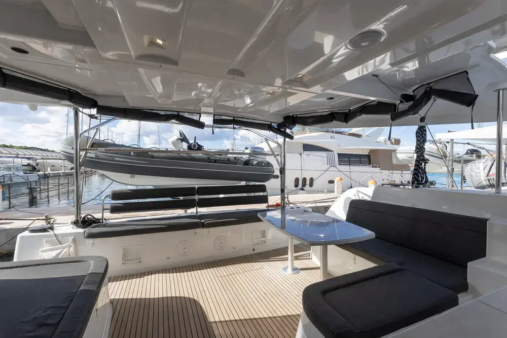 LINDA II thumbnail 6