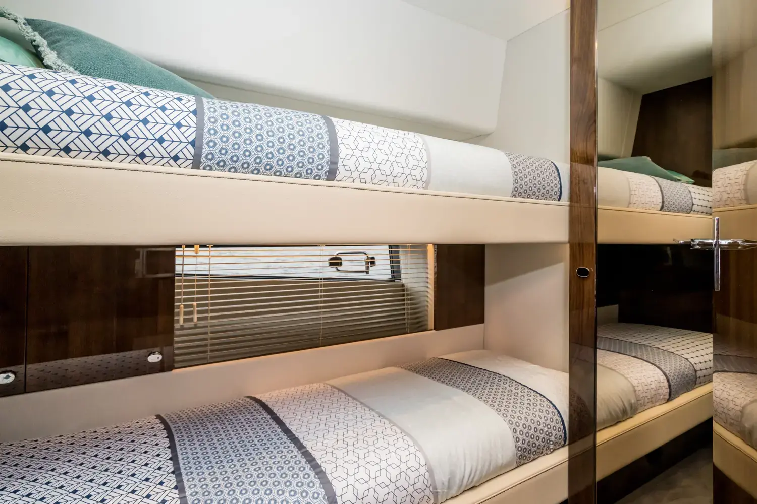 Lady Noble thumbnail 10