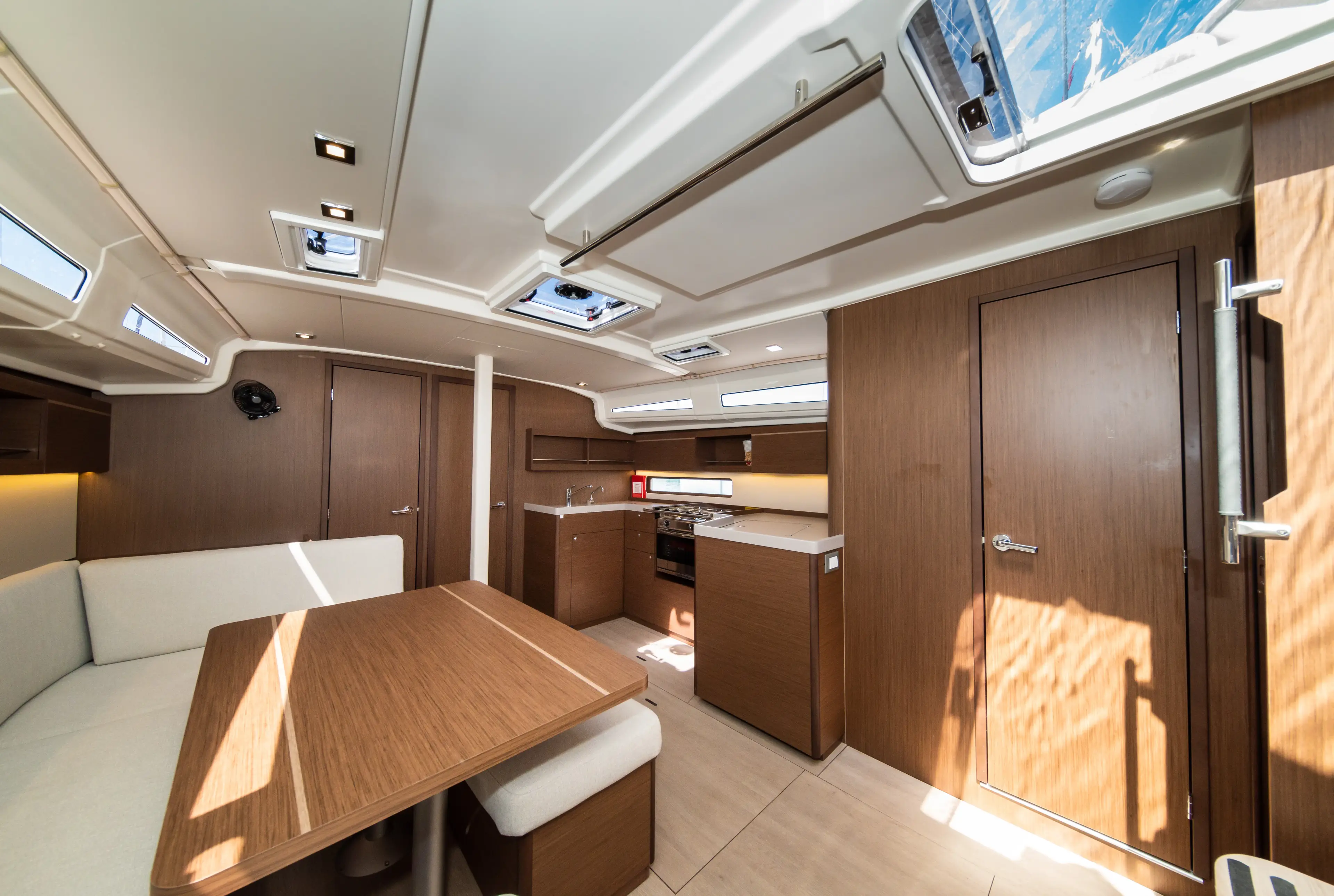 Poseidon thumbnail 60