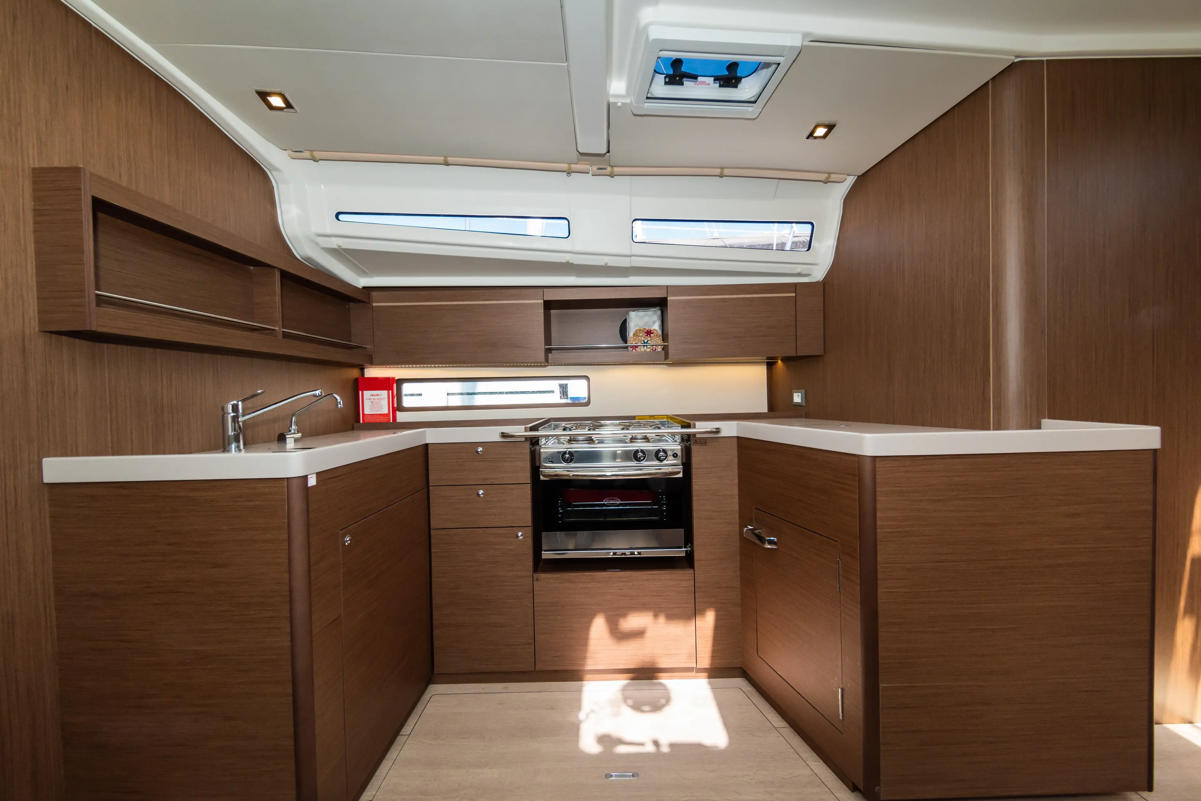 Poseidon thumbnail 69