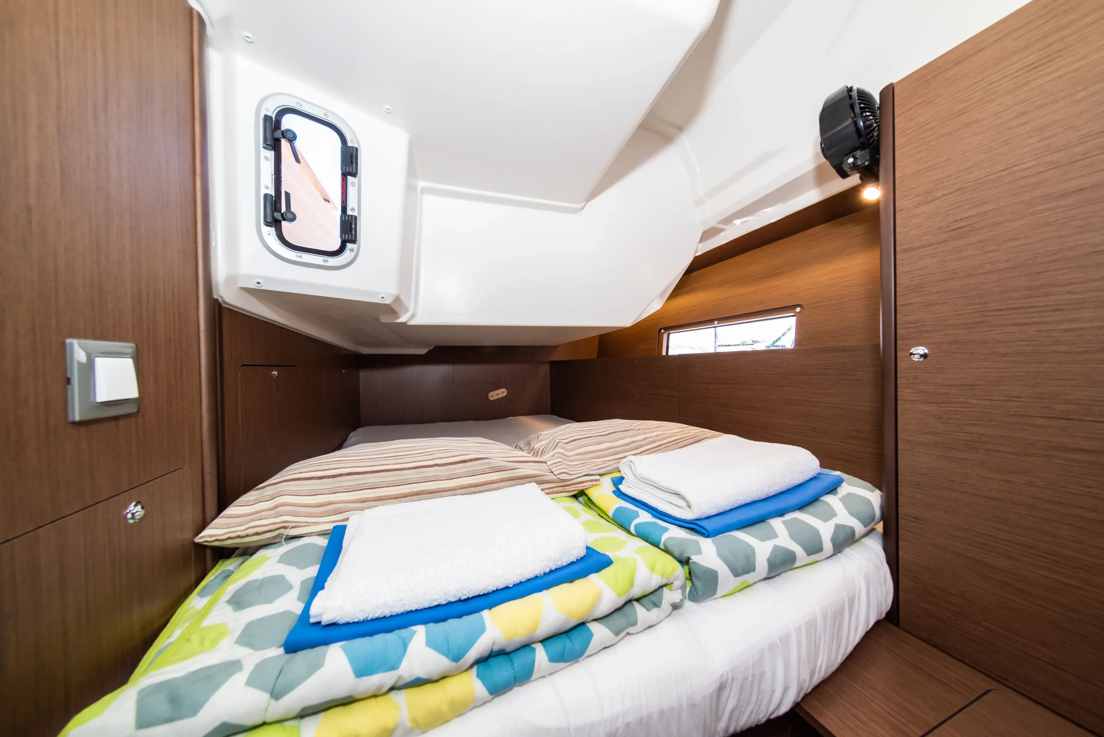 Poseidon thumbnail 90