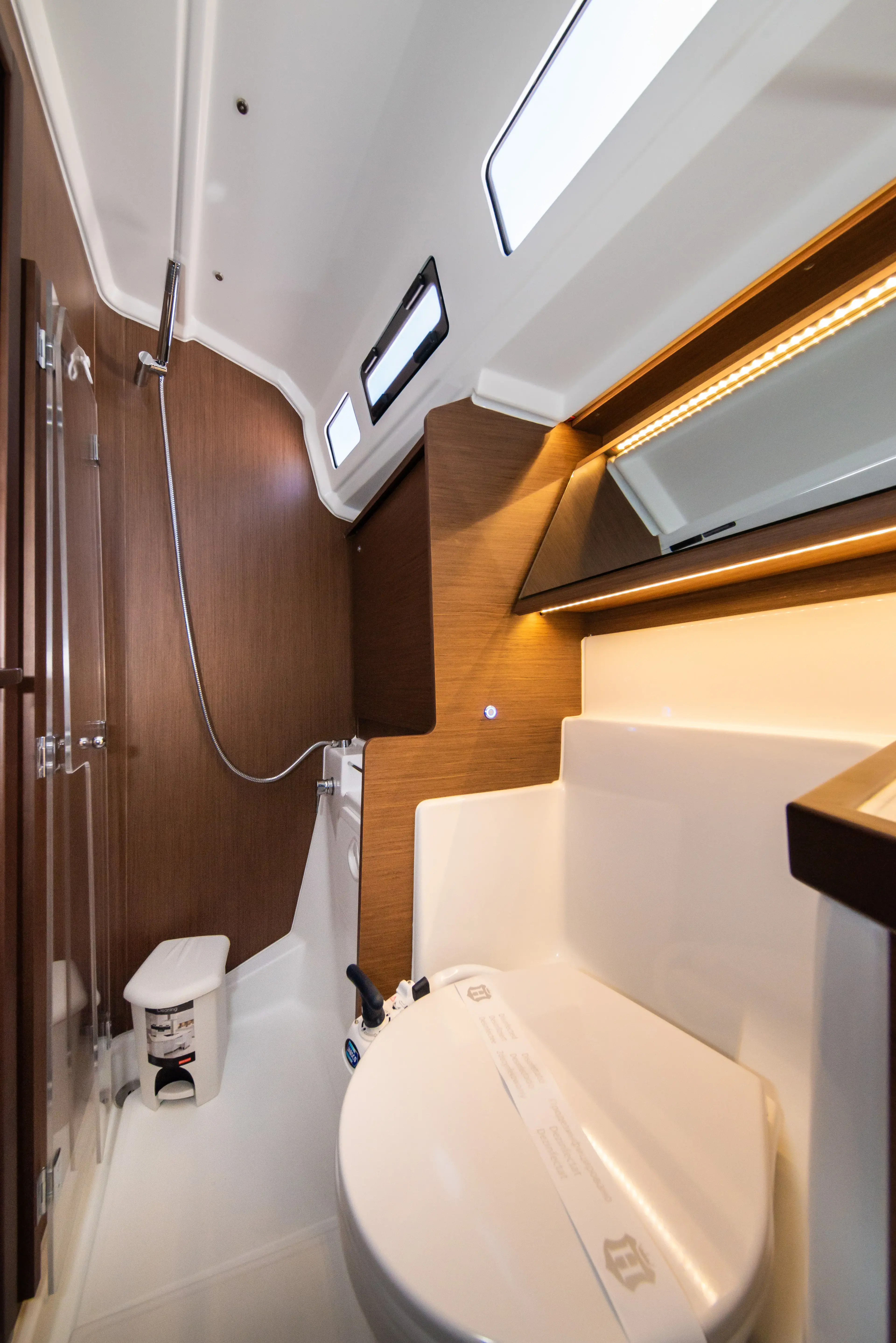 Poseidon thumbnail 95