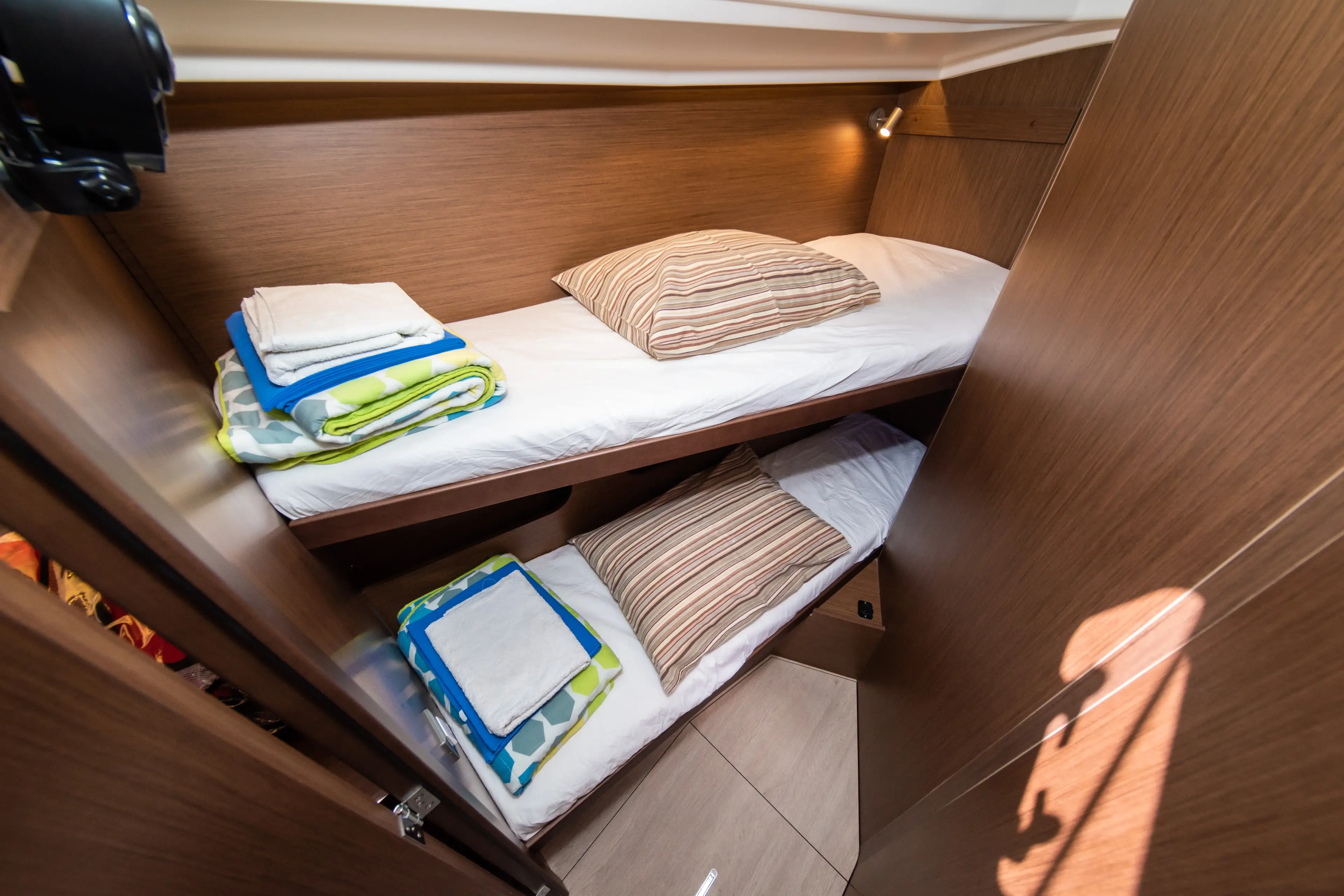 Poseidon thumbnail 97