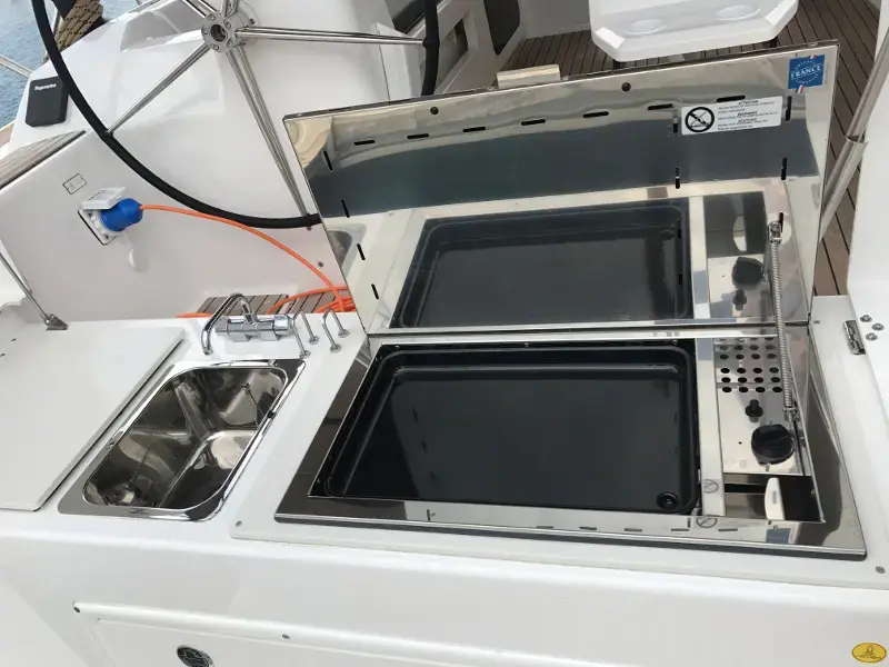 MADICKEN (new sails 2024., air condition) thumbnail 11