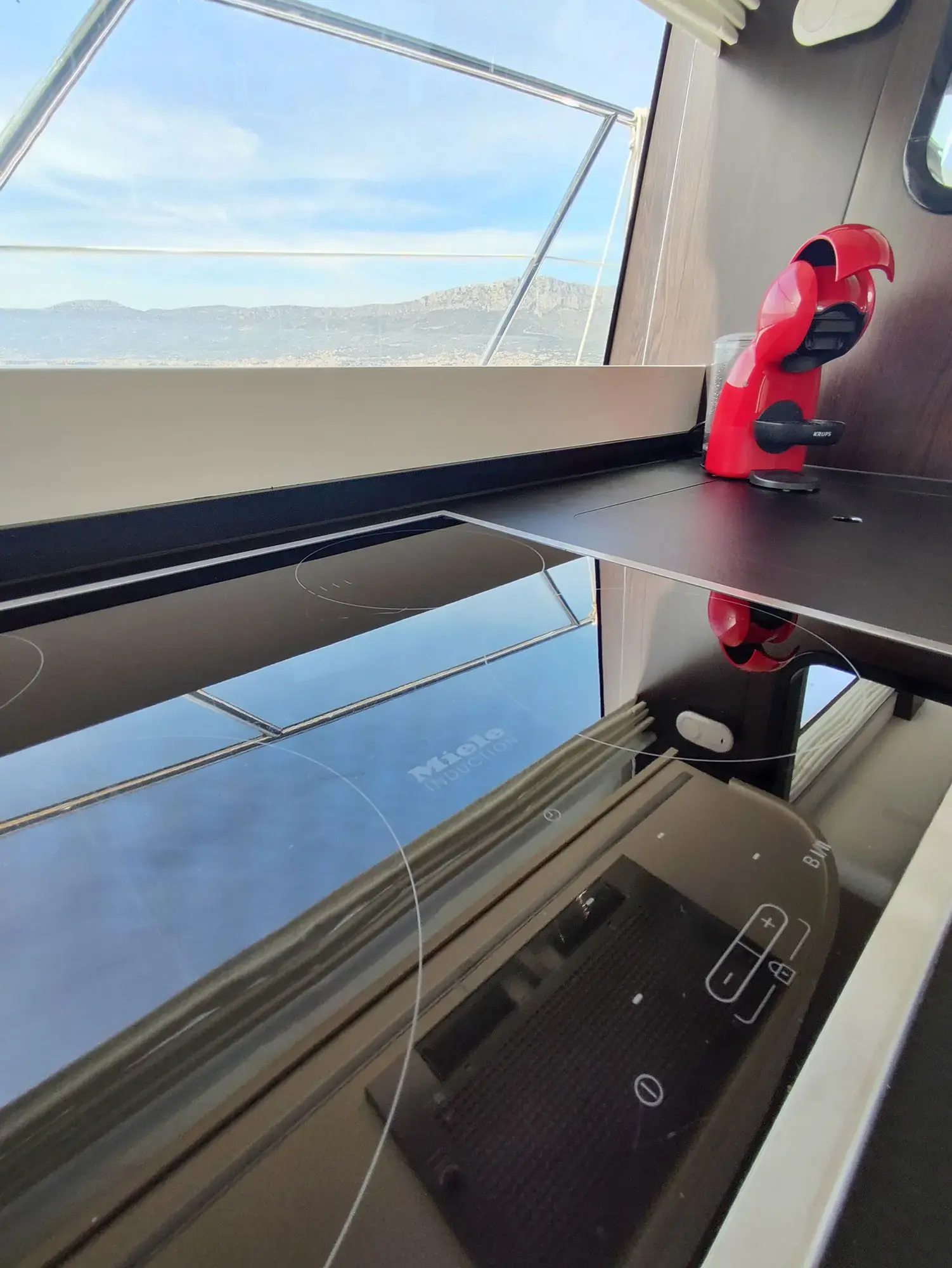 BE HAPPY thumbnail 8