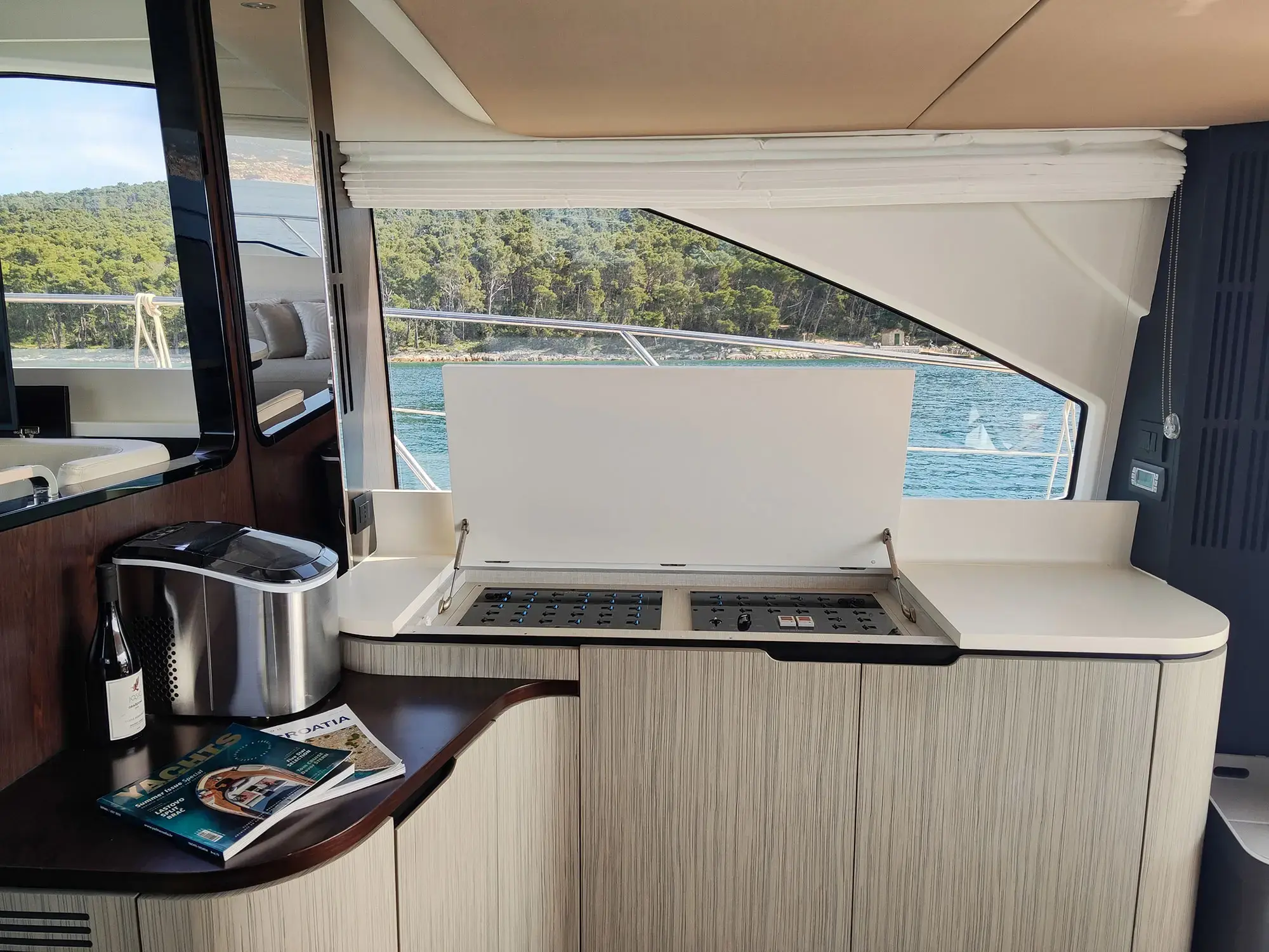 BE HAPPY thumbnail 12