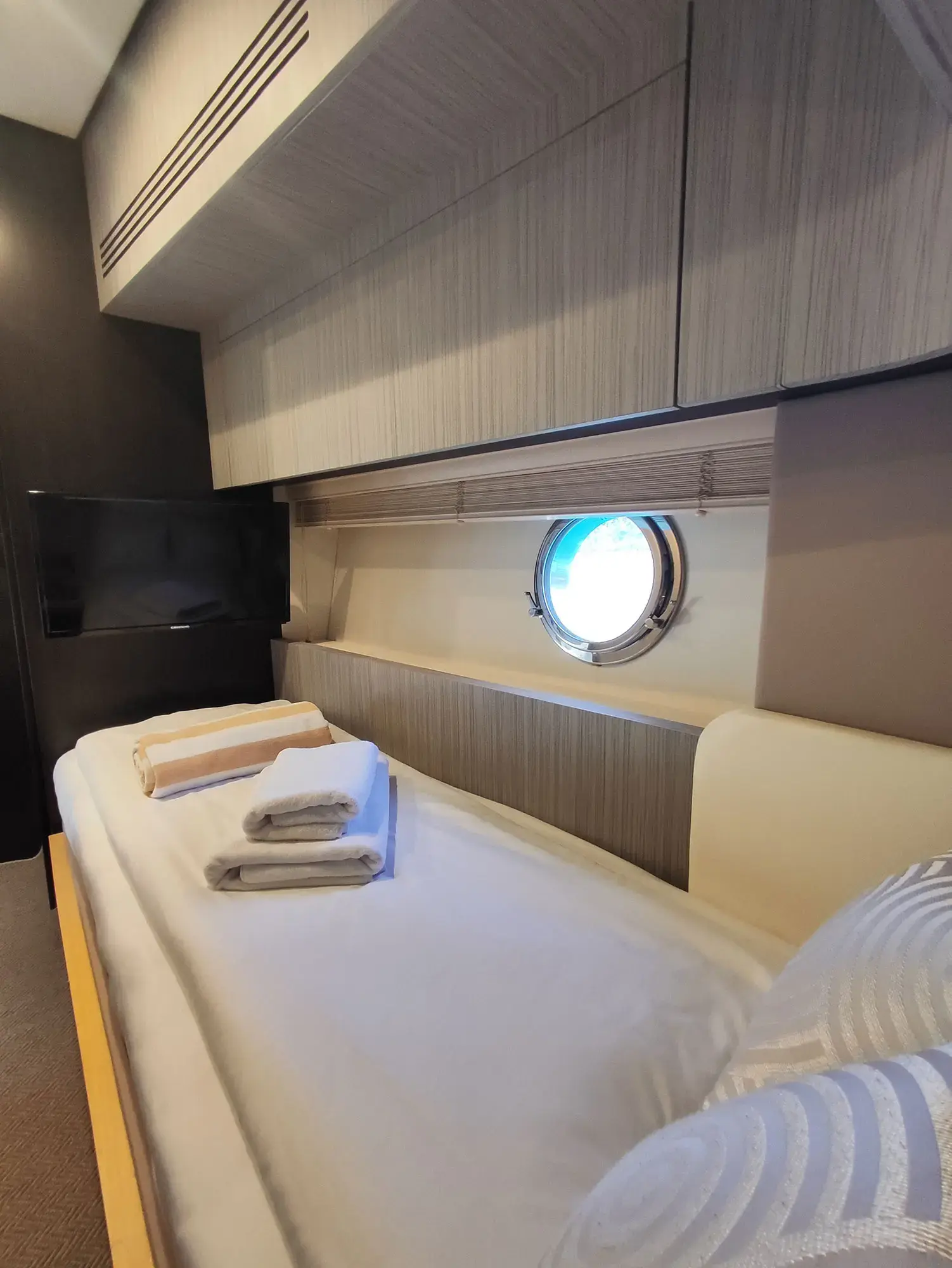 BE HAPPY thumbnail 20