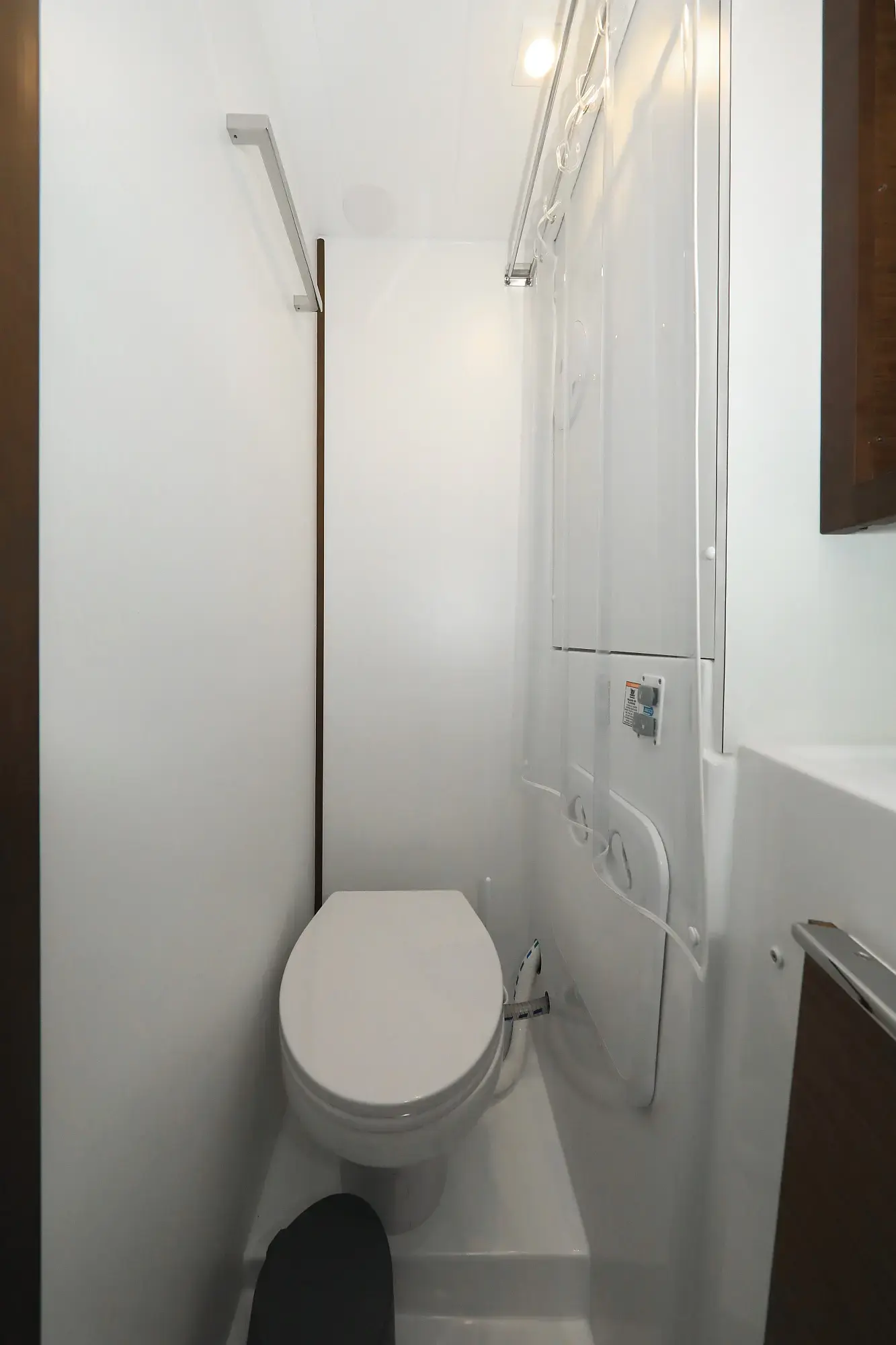 GIMME KISS thumbnail 50