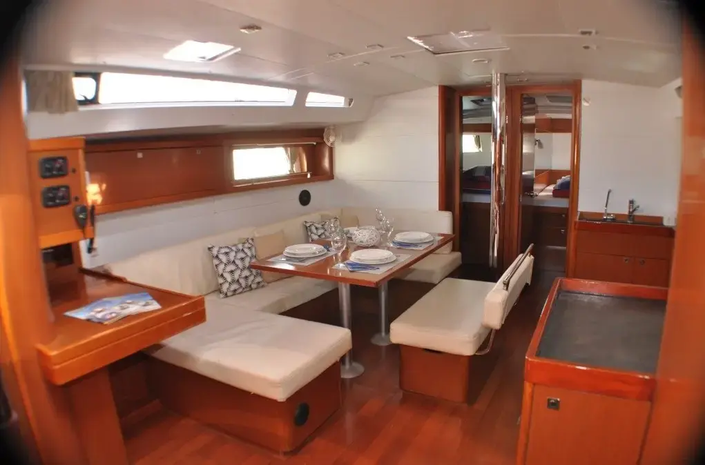 Cheeky Lady thumbnail 5