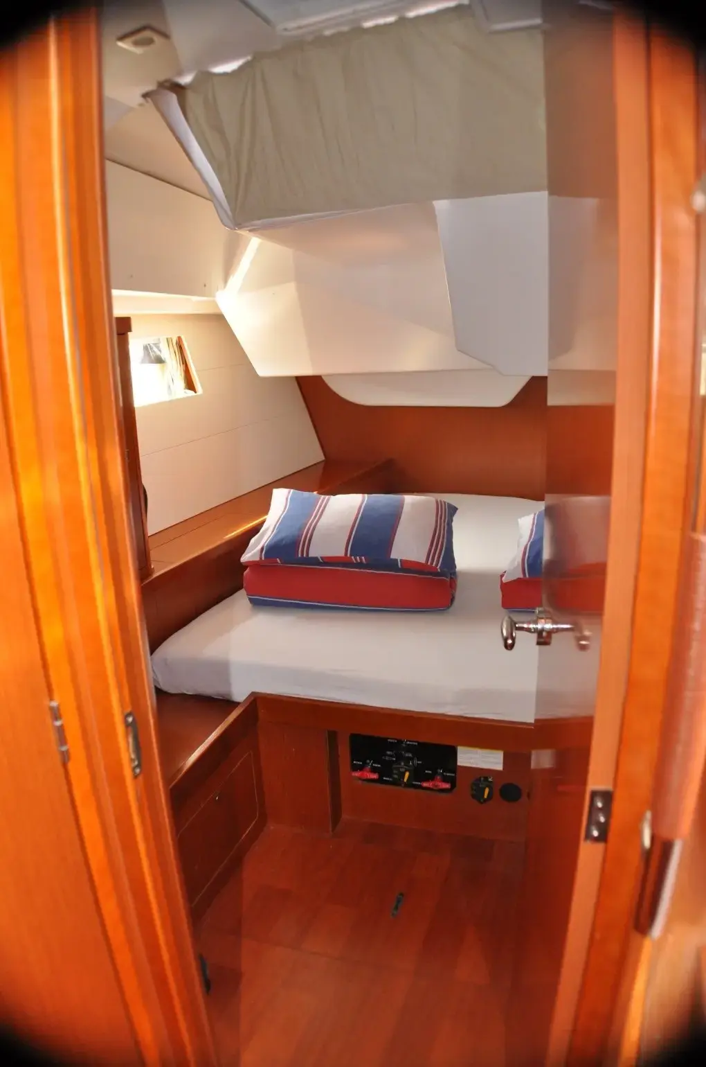 Cheeky Lady thumbnail 9