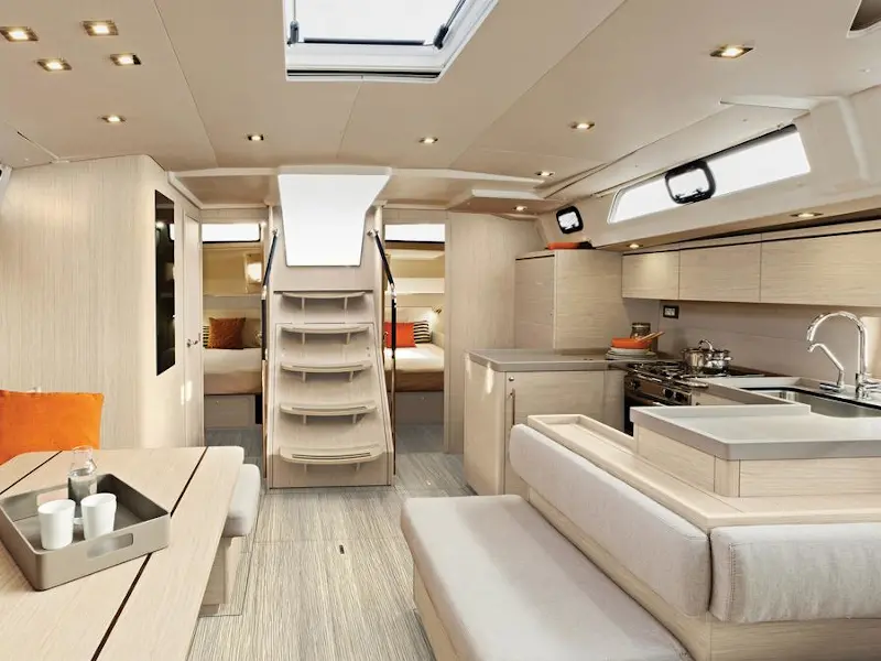 Sunsail 52.4 Classic preview 2