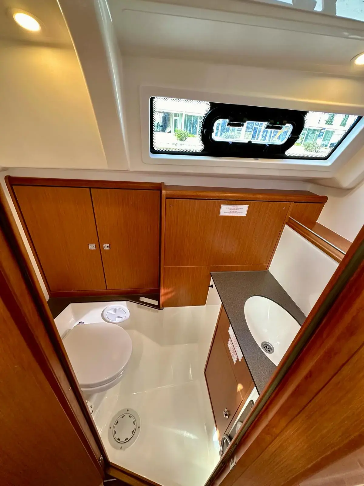 Emerald thumbnail 13