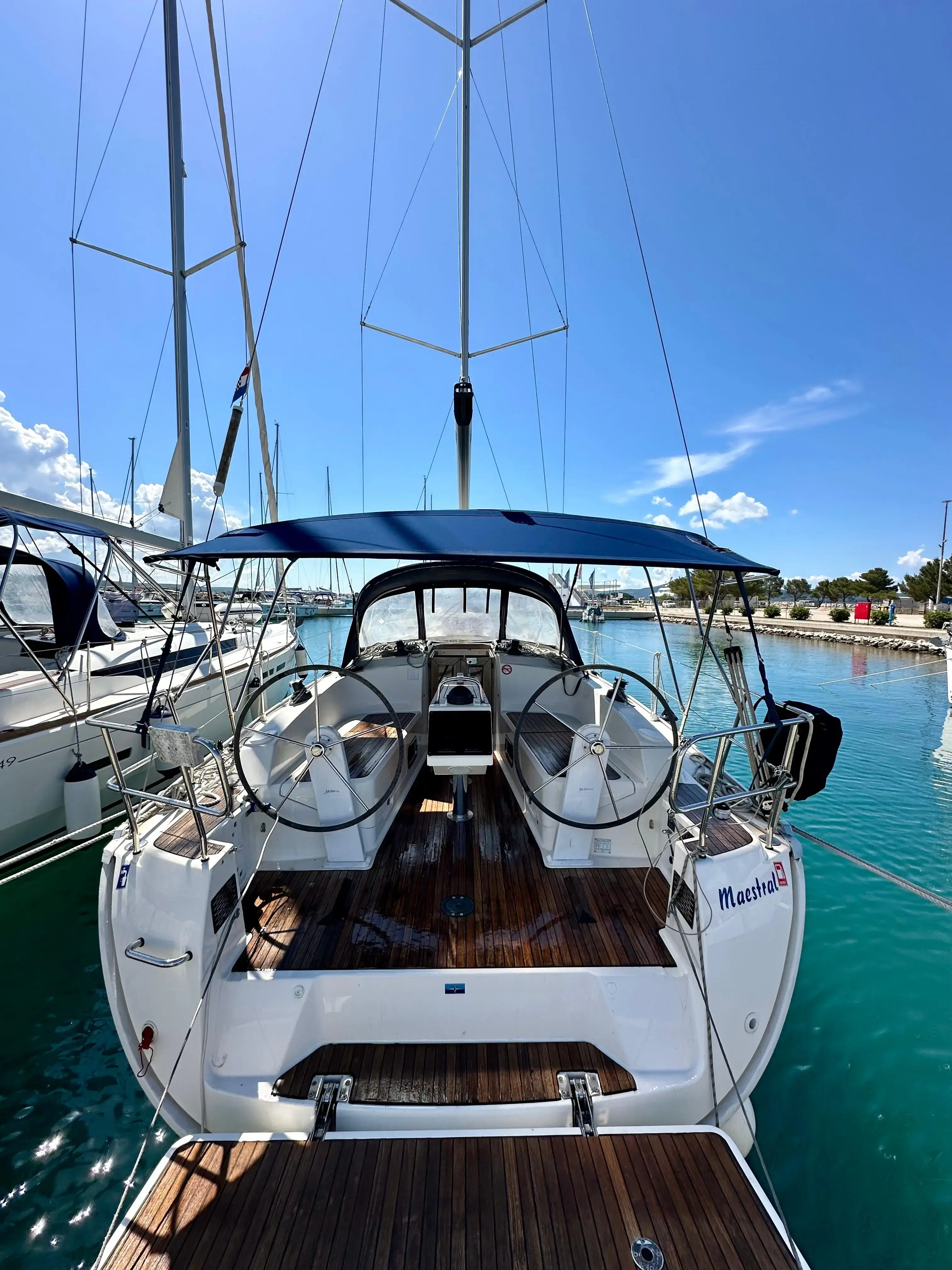 Maestral thumbnail 8