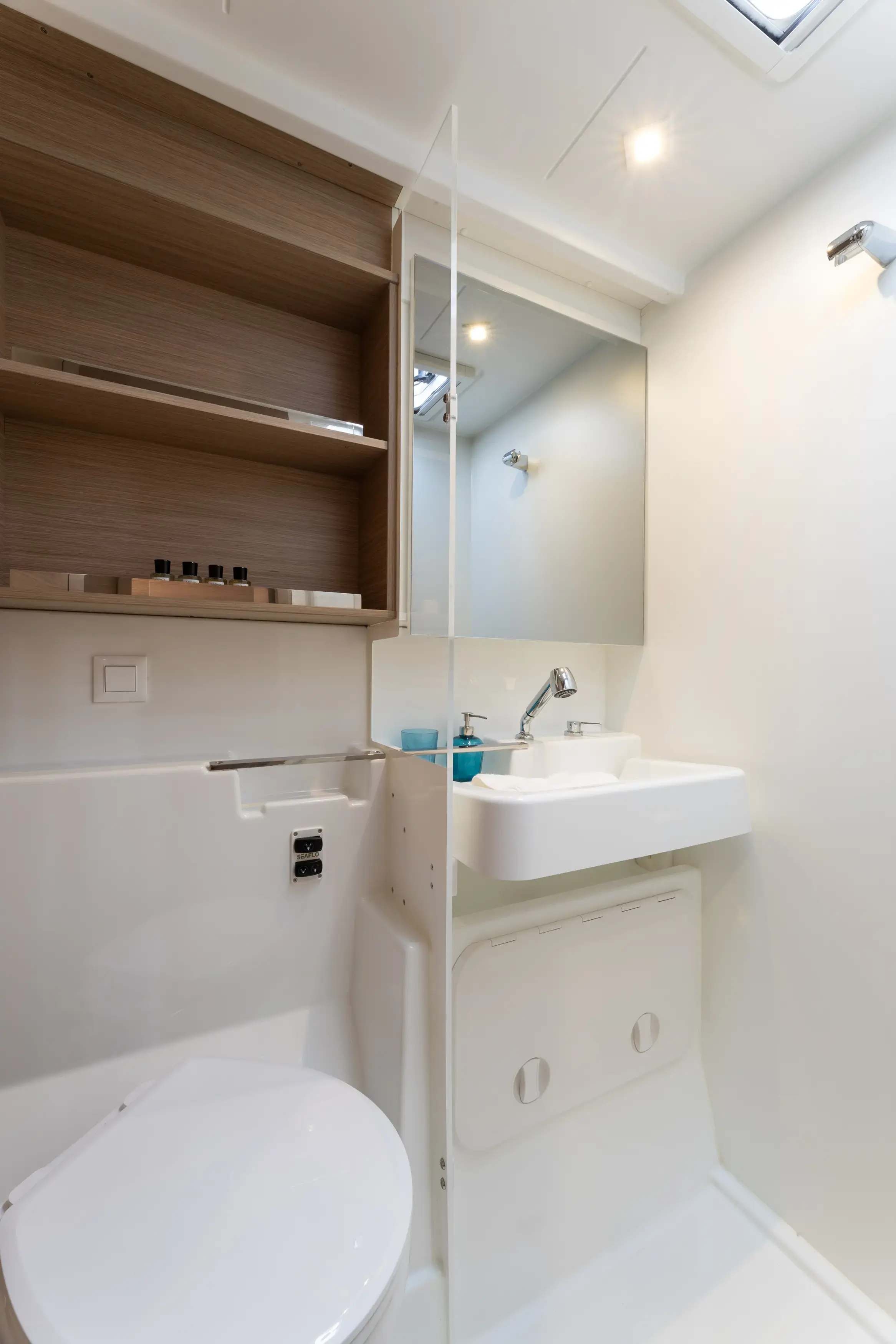 LA ROSE thumbnail 10